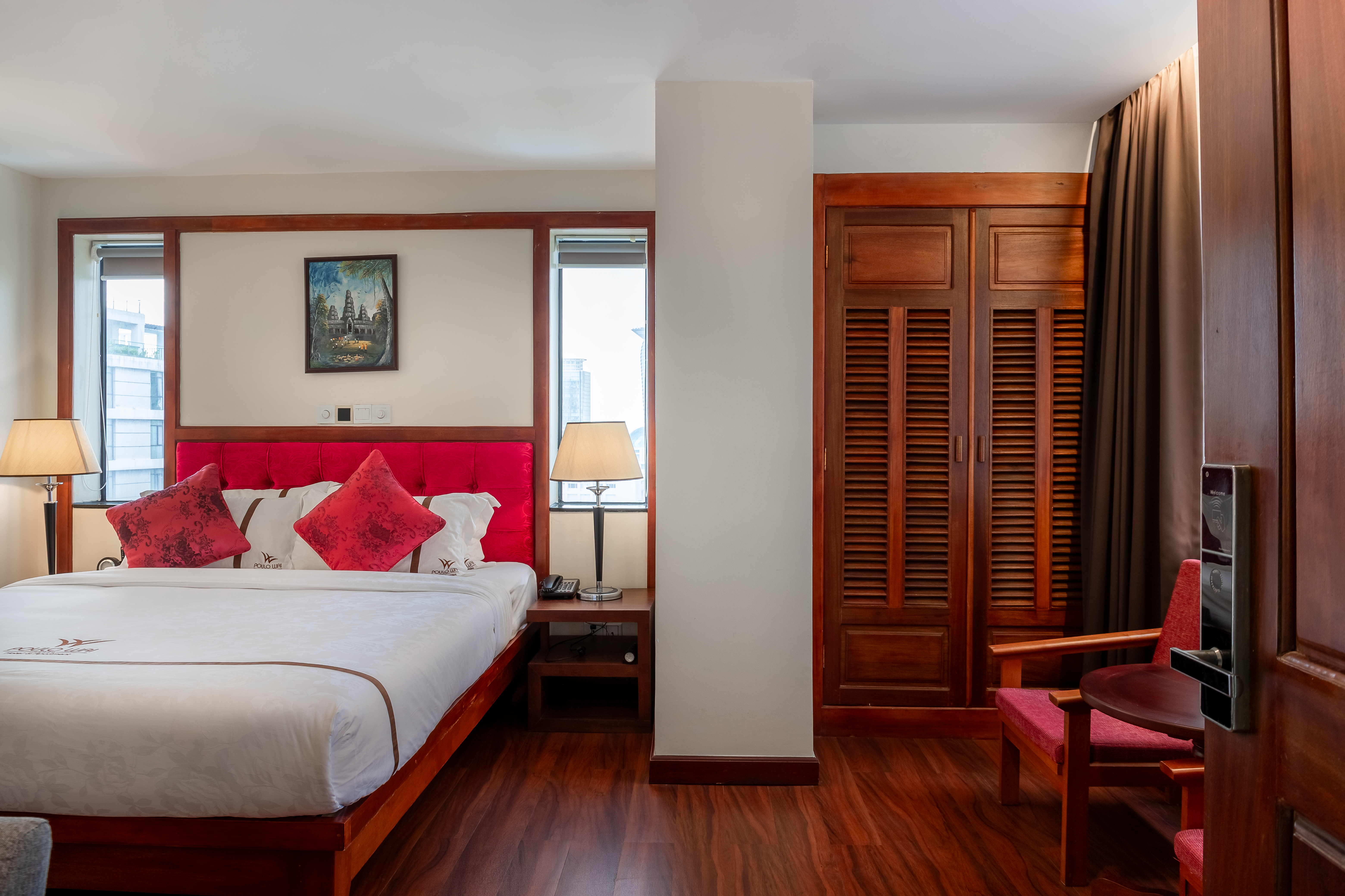 Double Deluxe King Bed