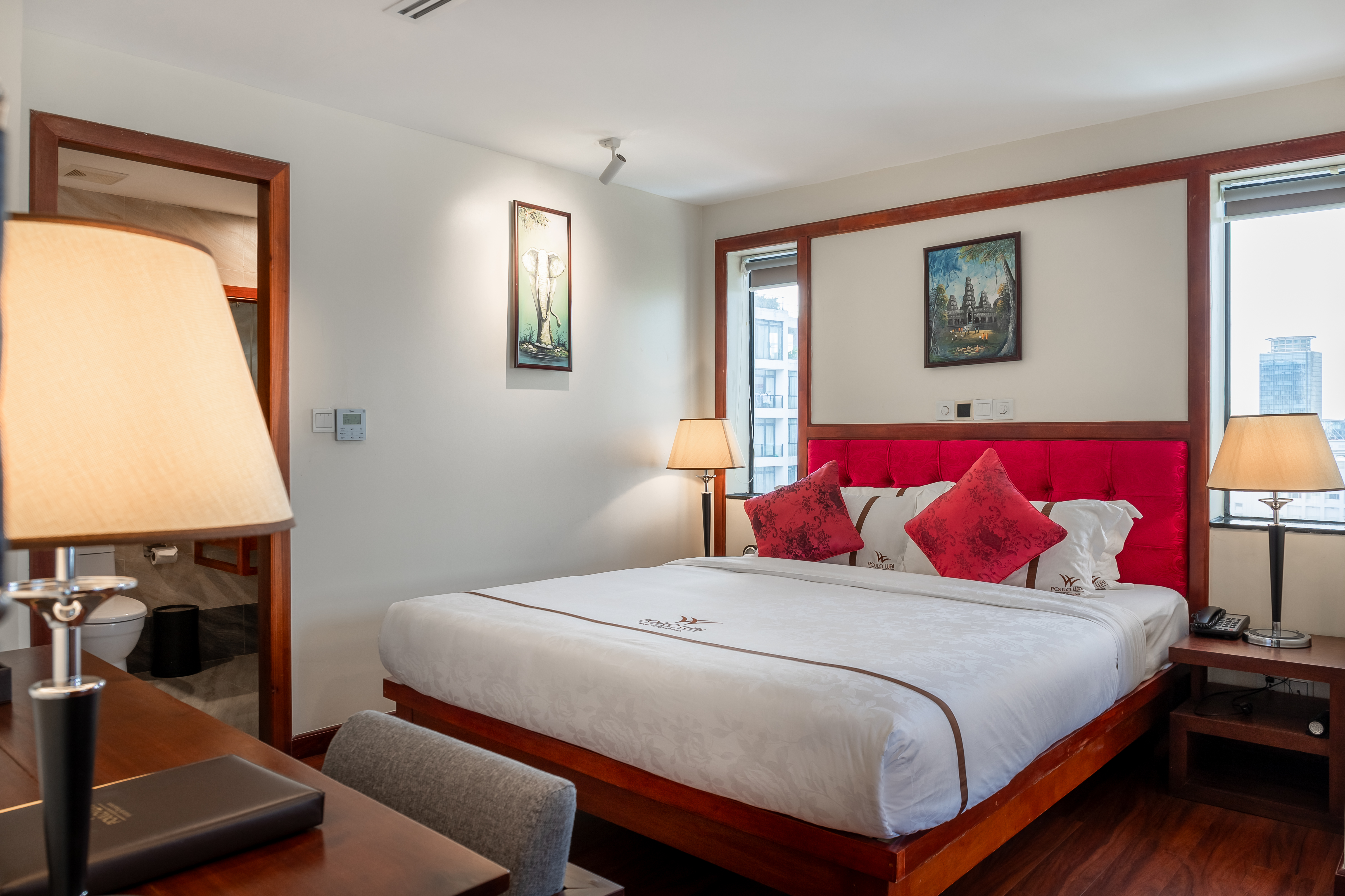 Double Deluxe King Bed