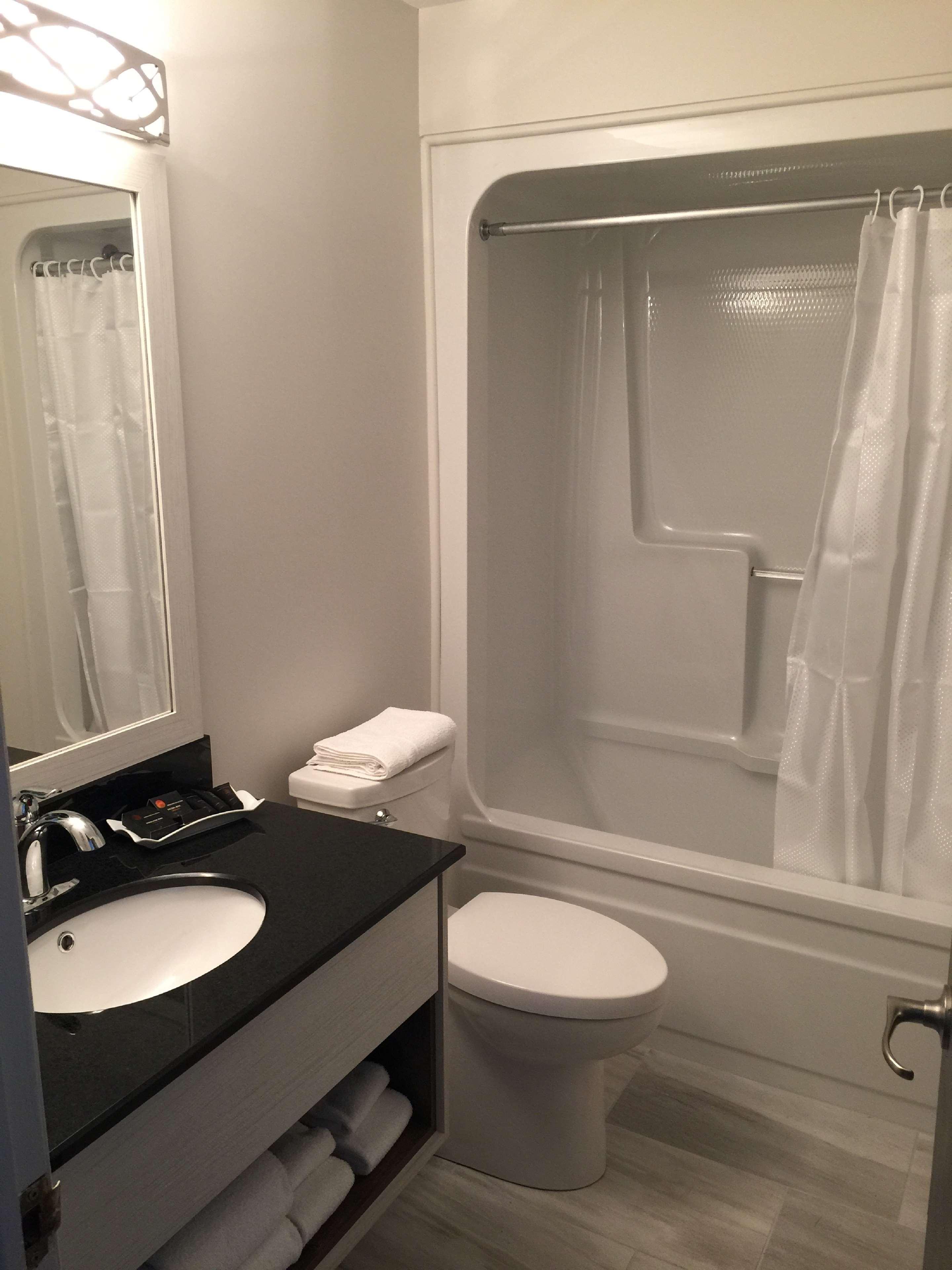 Room Two Double Beds Non Smoking