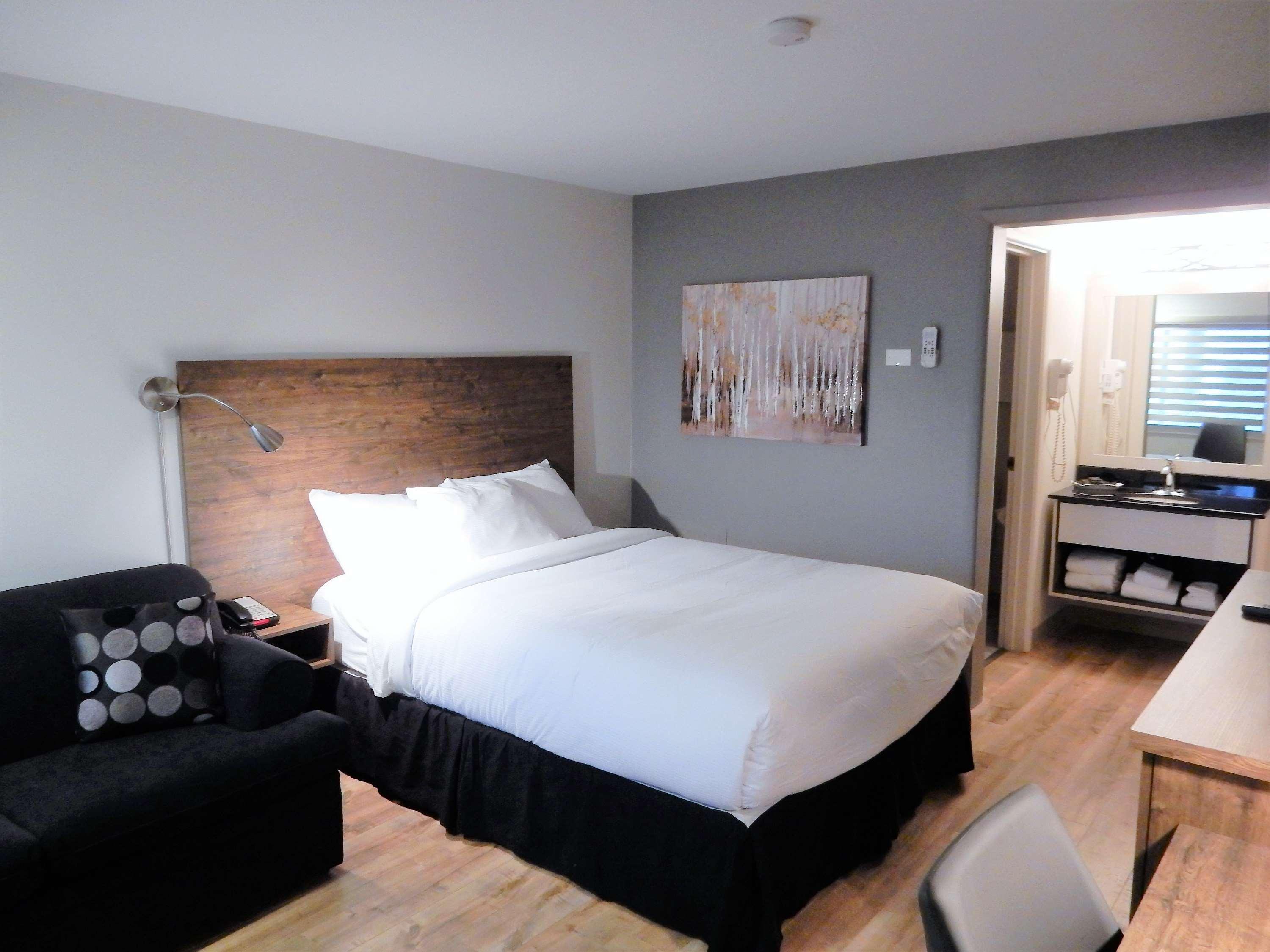 Room Queen Bed Non Smoking