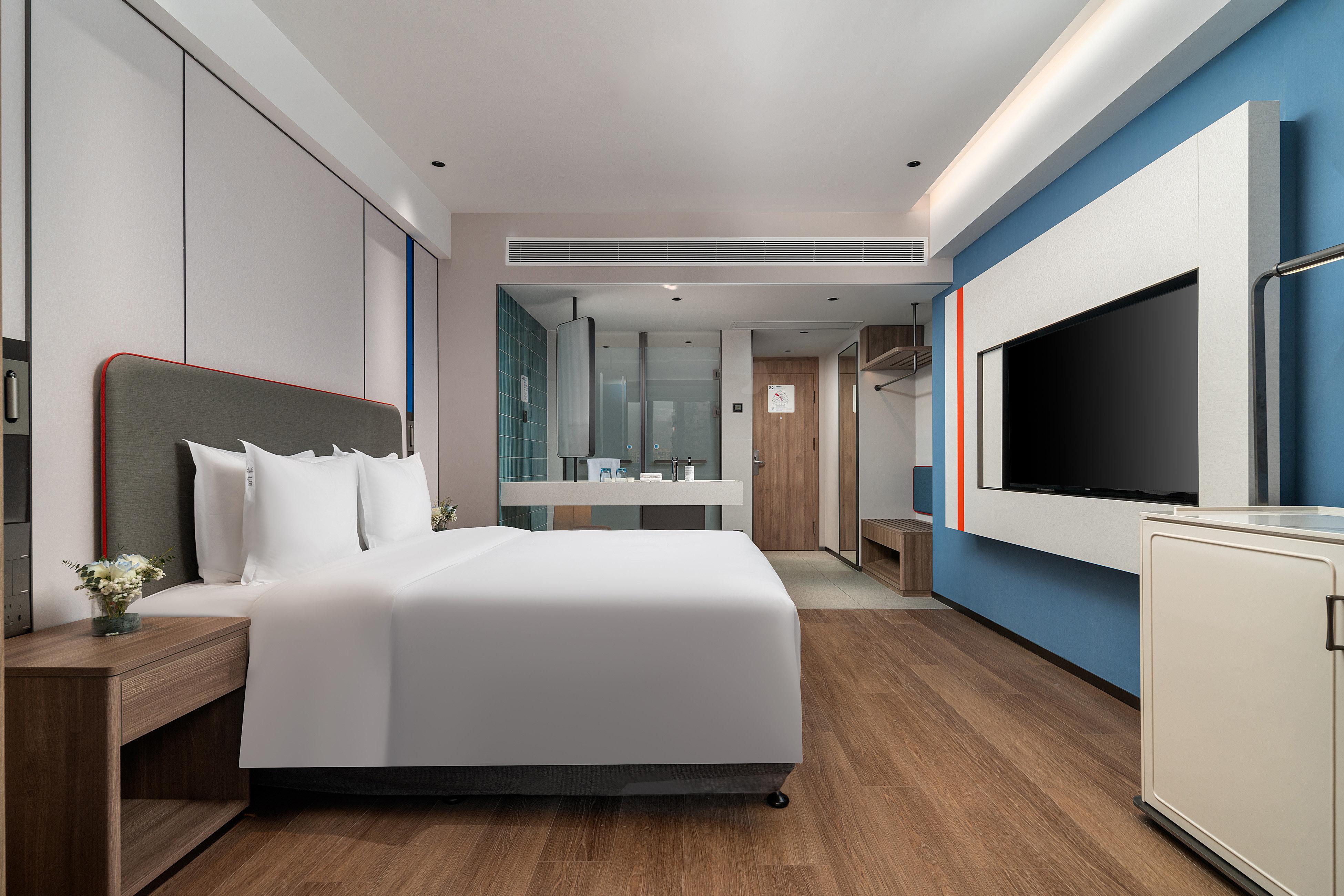 Double City View King Bed