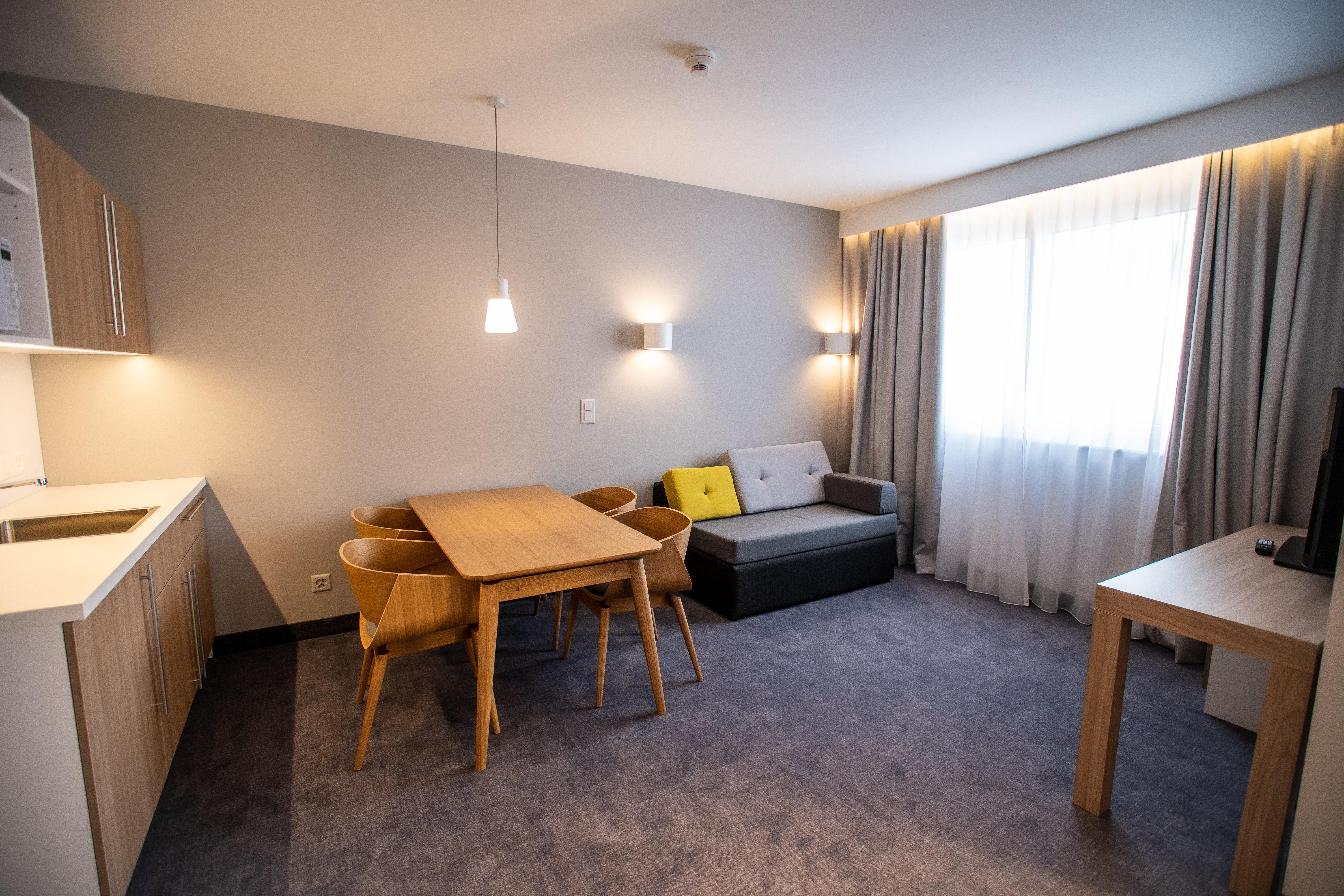 Suite Queen Size Bed