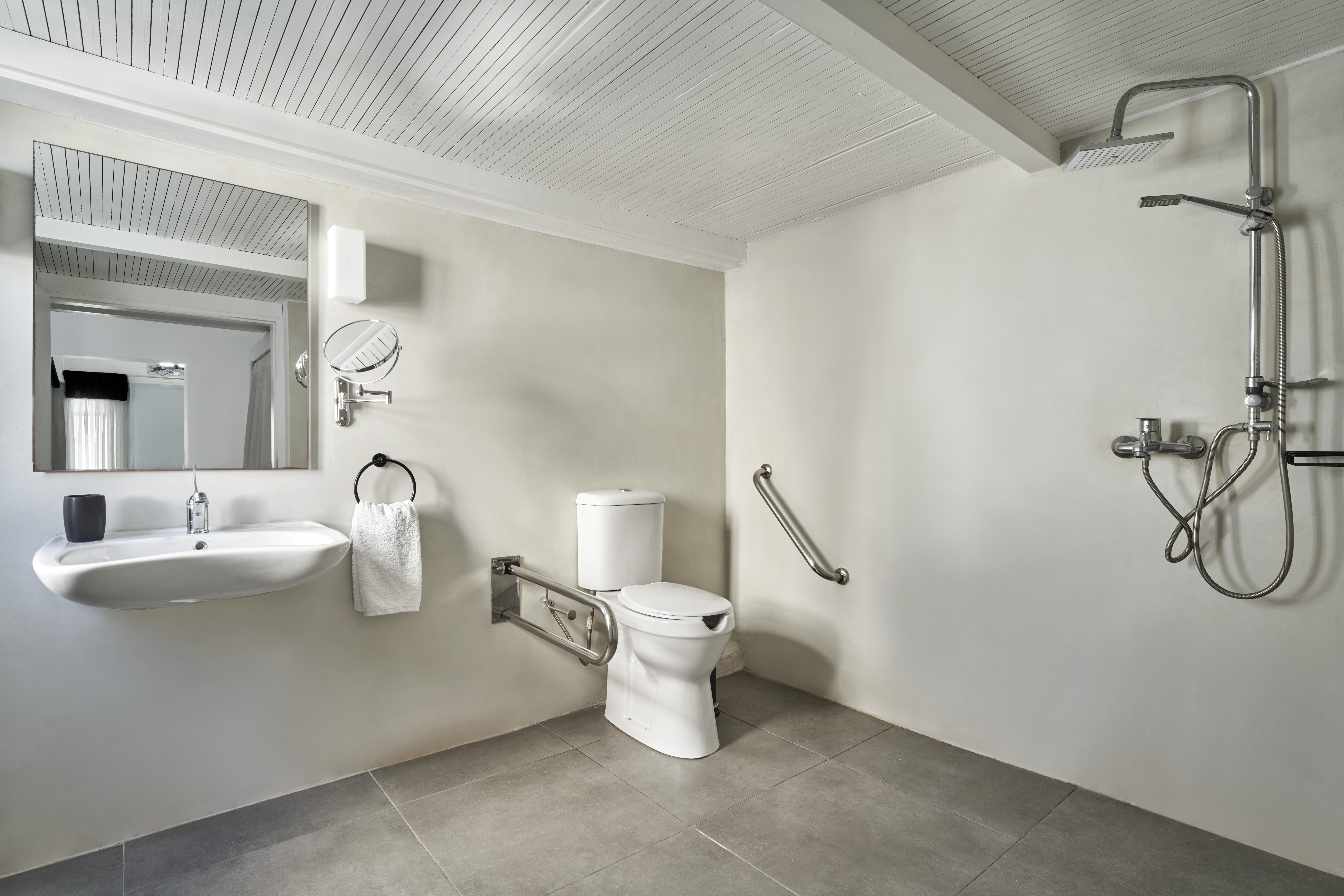 Double Accessible Superior