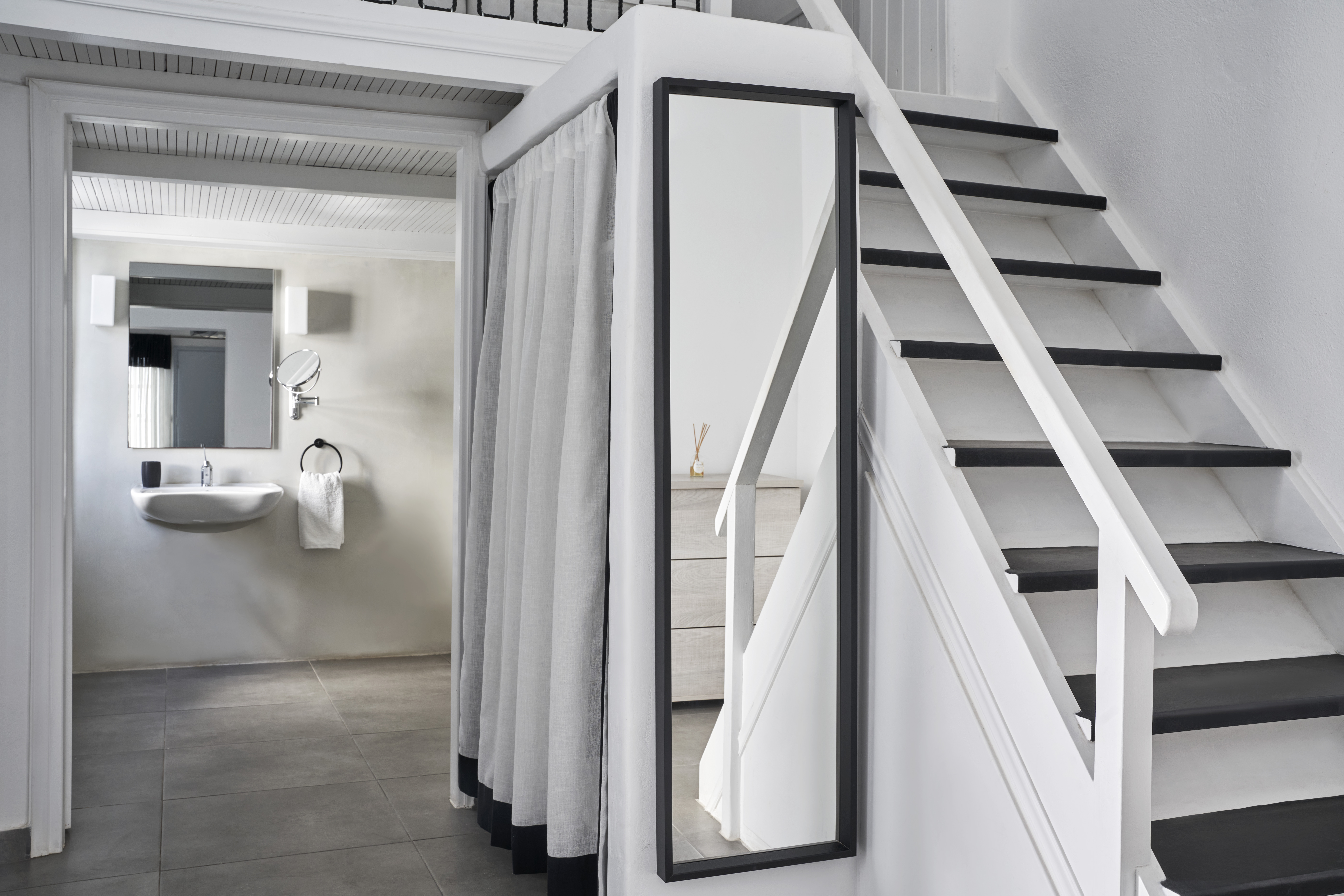 Double Accessible Superior