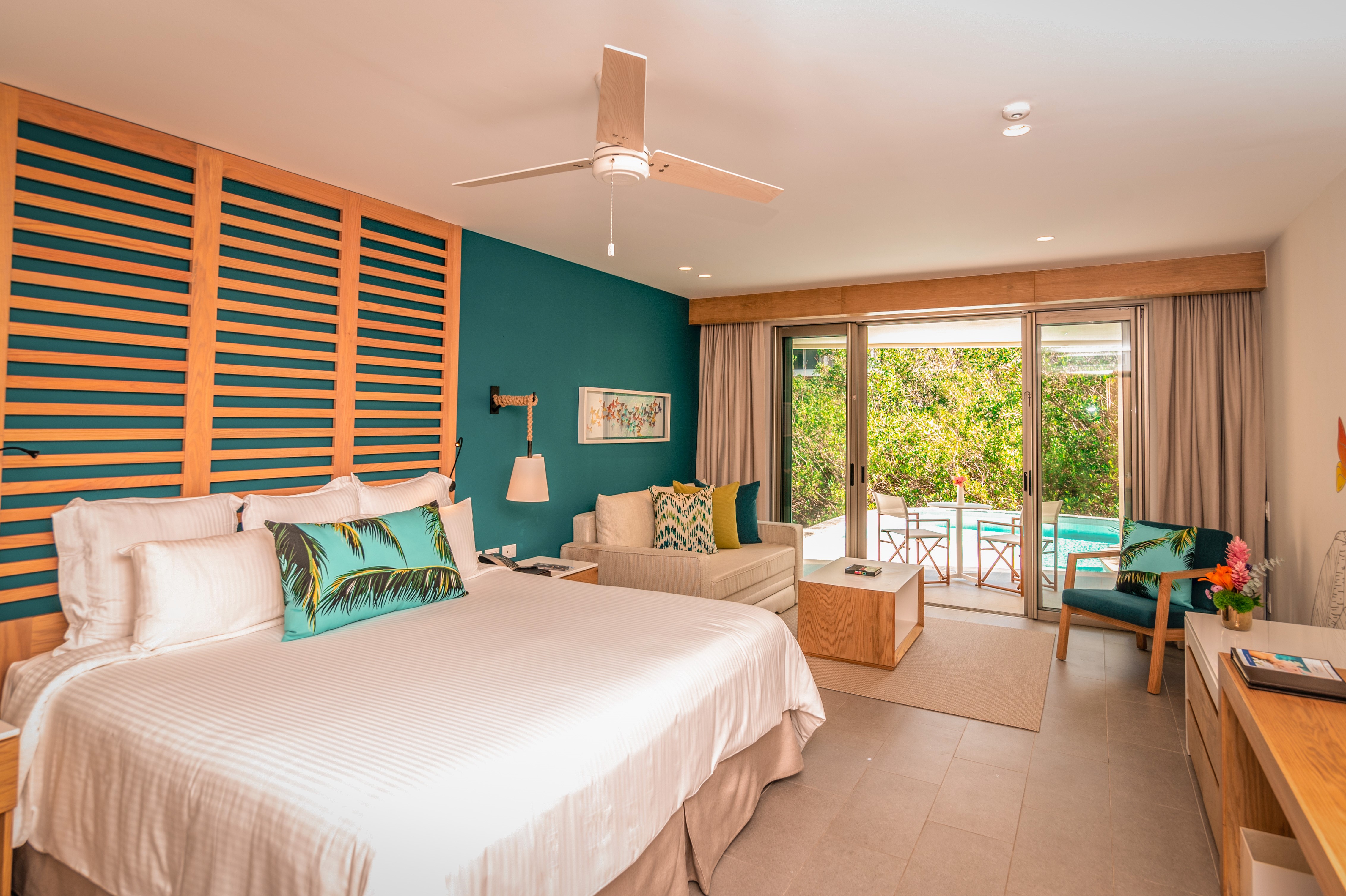 Junior Suite Garden View King Bed