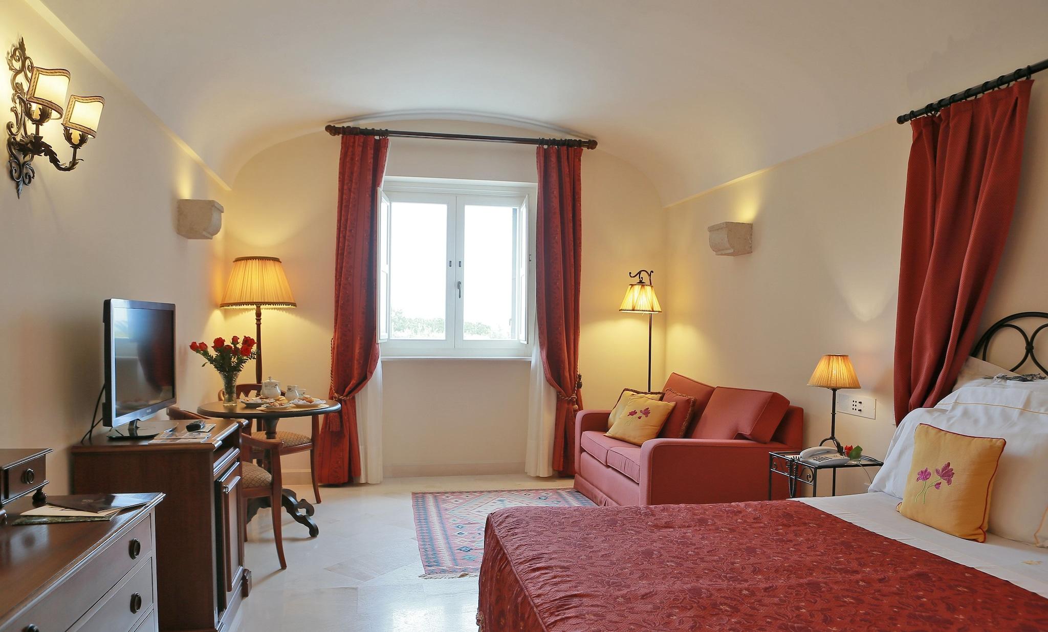 Double Deluxe King Bed