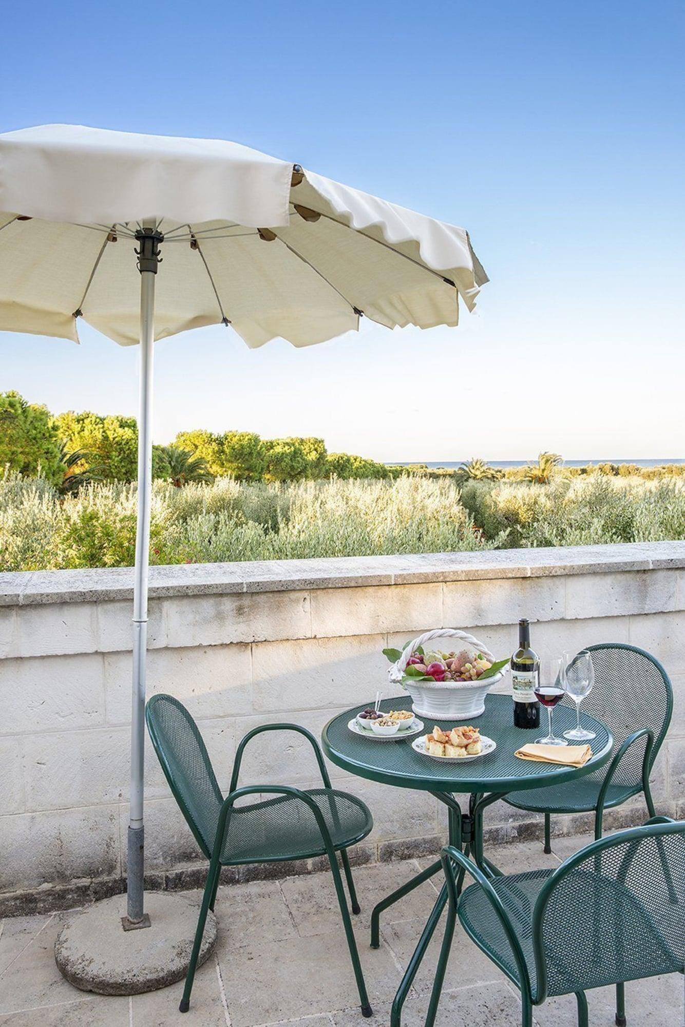 Studio King Size Bed