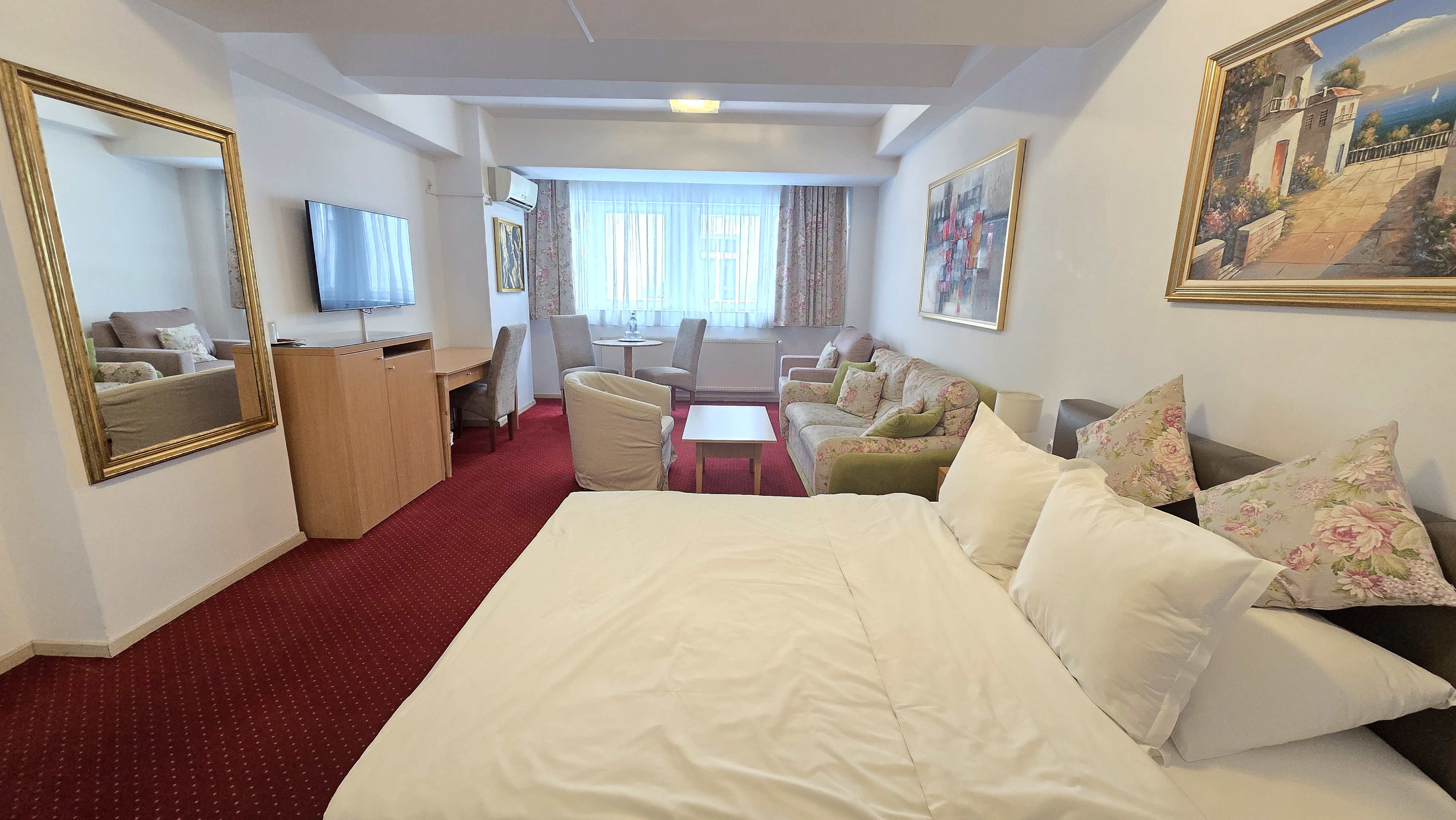 Double Superior King Bed