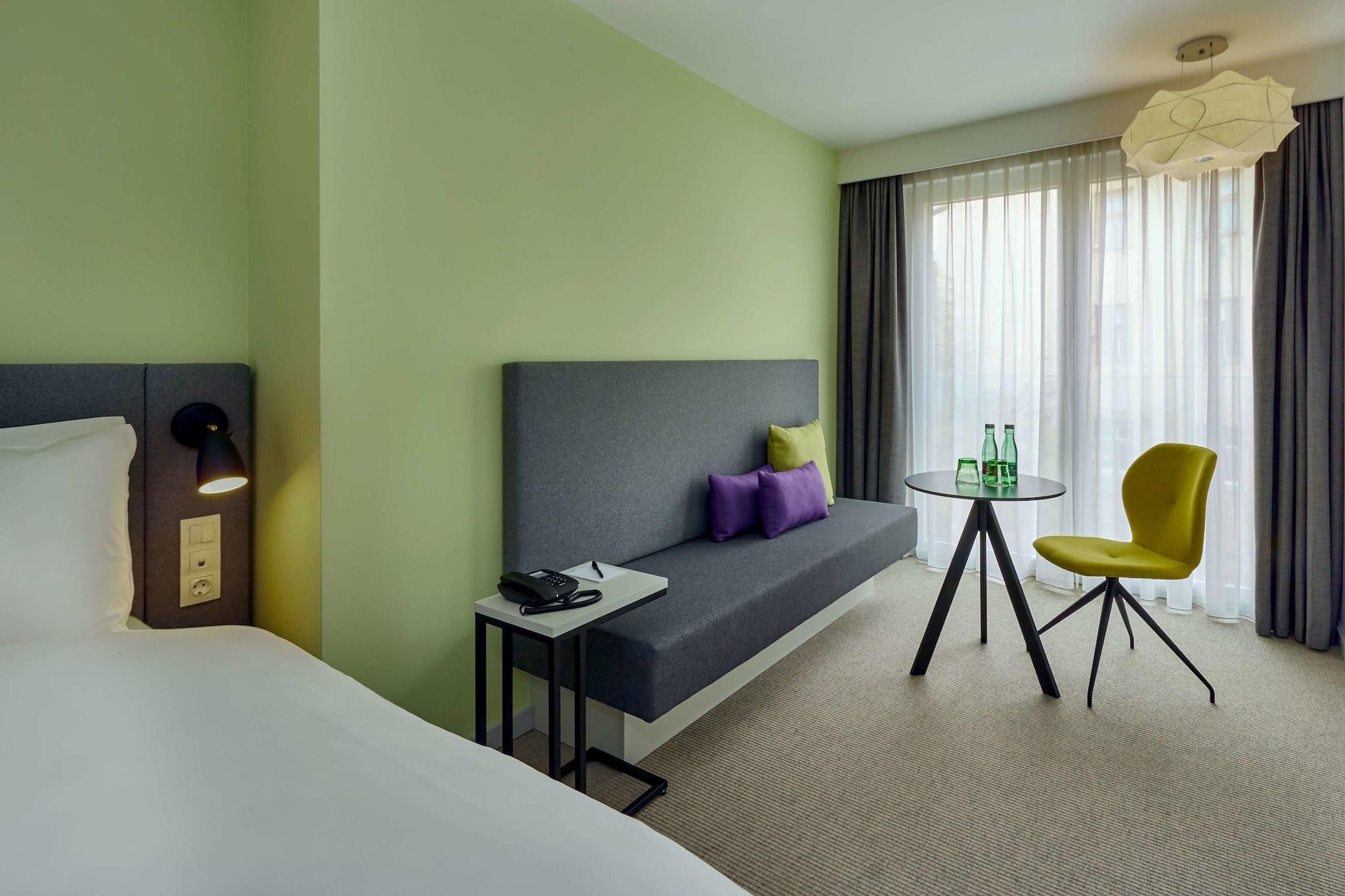 Double Superior Queen Bed