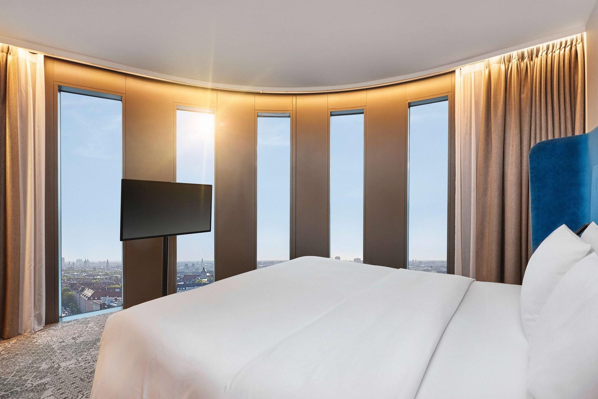 Double Club King Bed