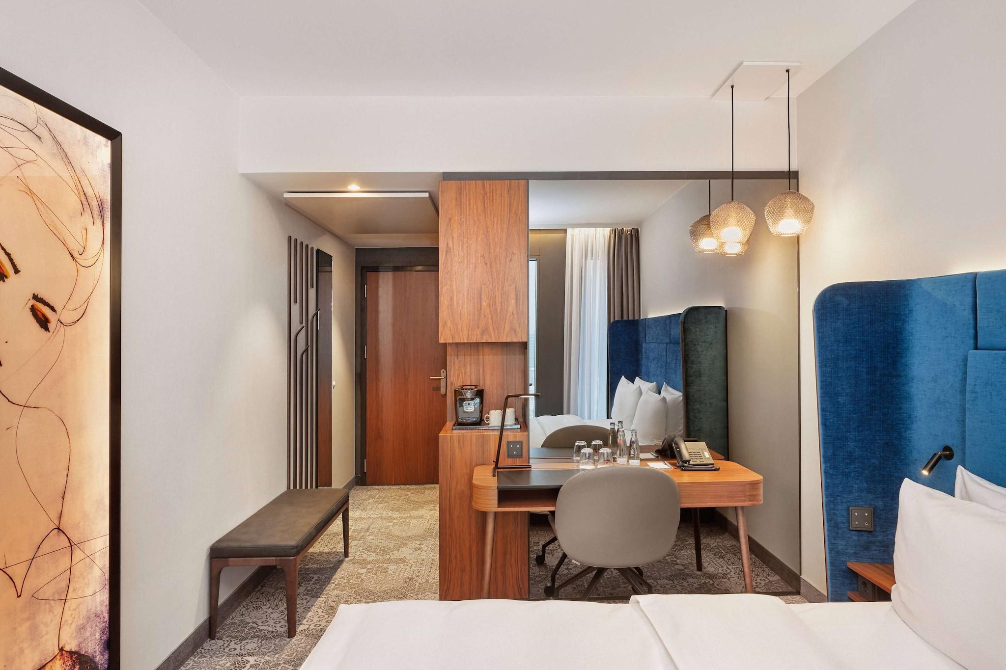 Double Superior King Bed