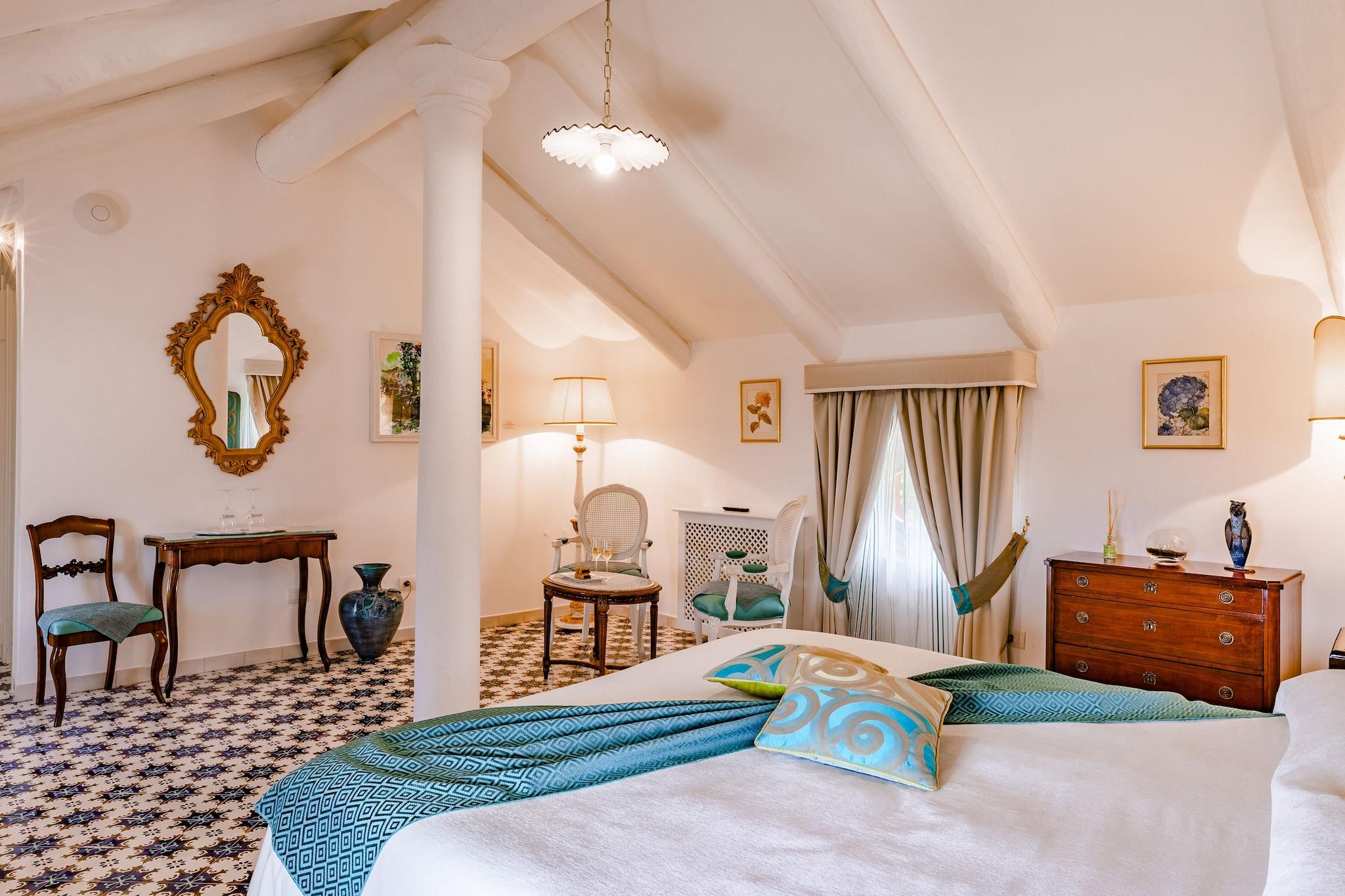 Junior Suite Sea View King Bed