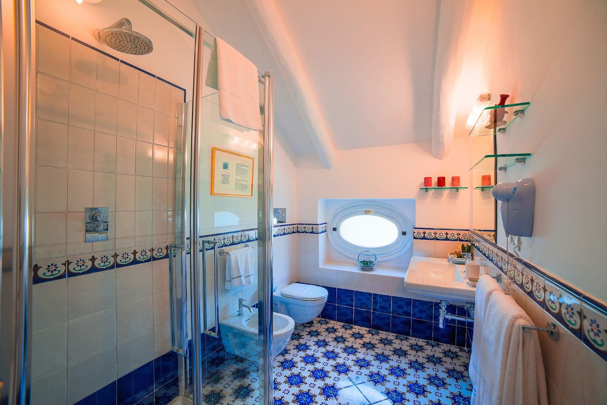 Junior Suite Sea View King Bed