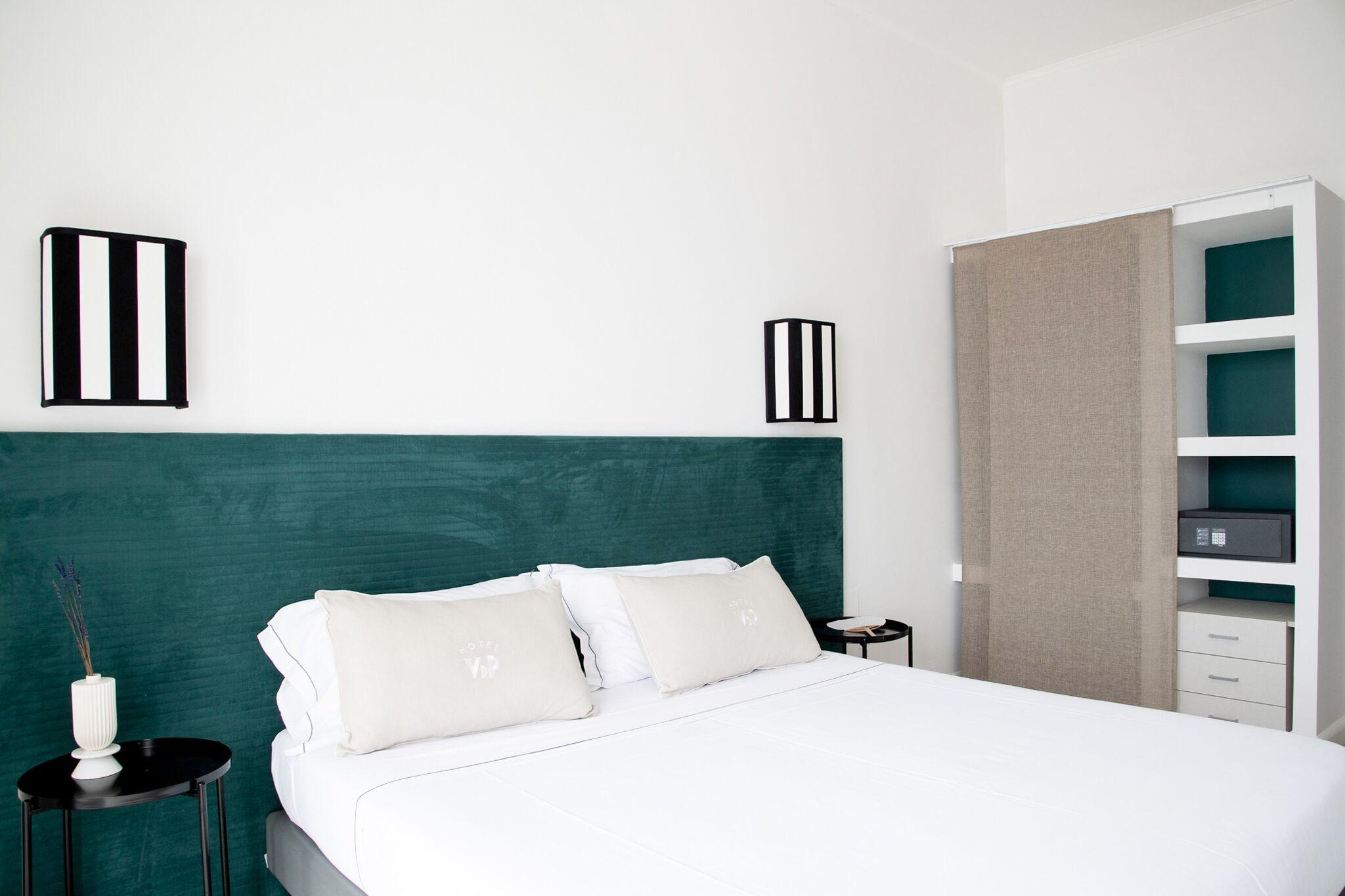 Twin Deluxe Sea View with Balcony