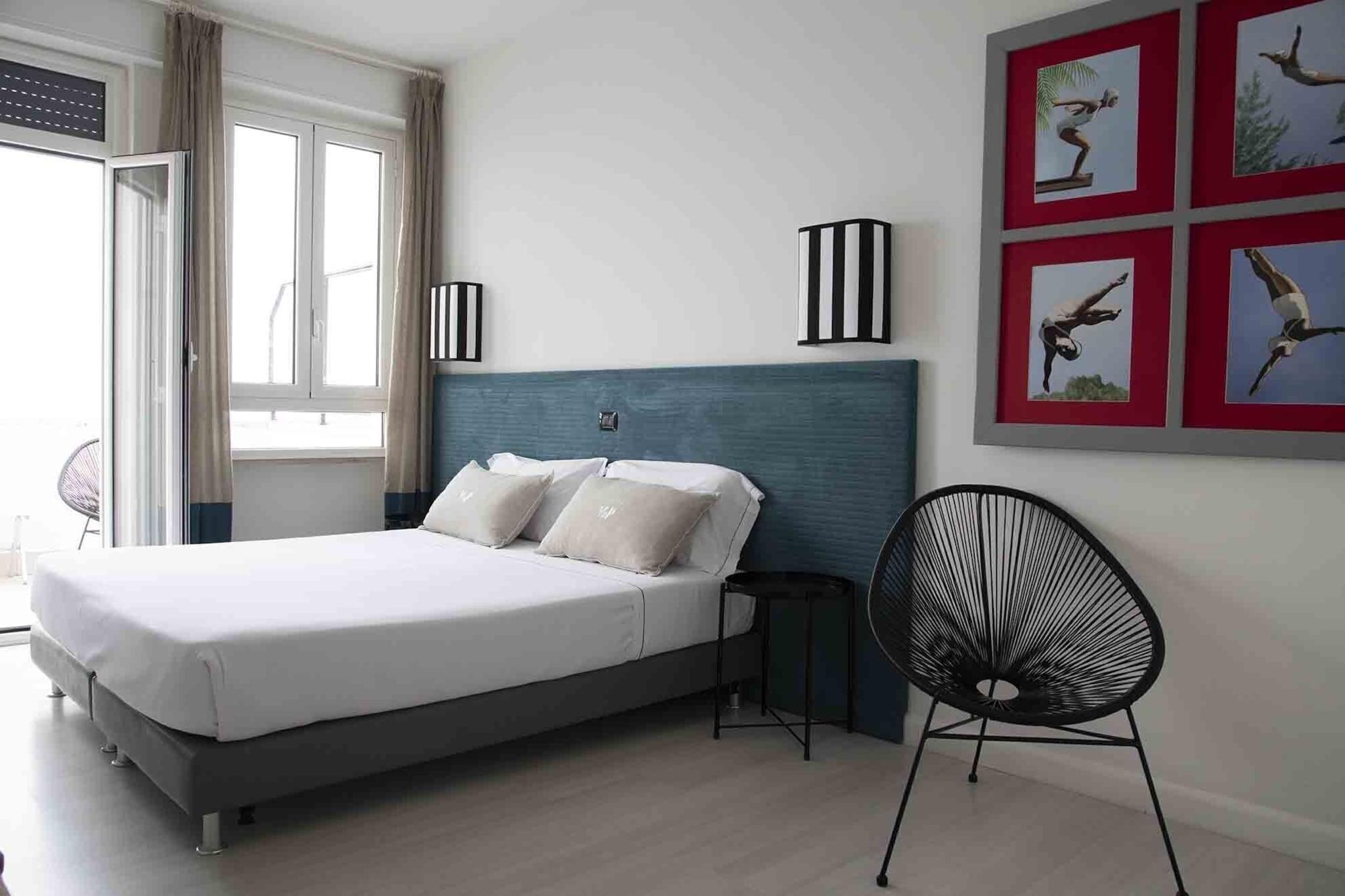 Twin Deluxe Sea View with Balcony