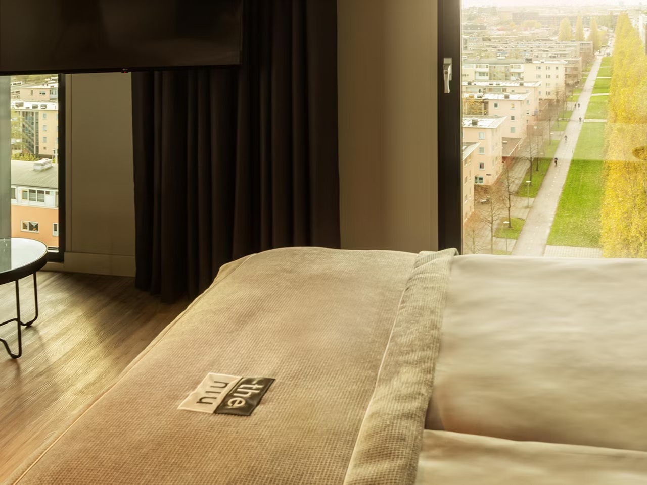 Double Queen Size Bed