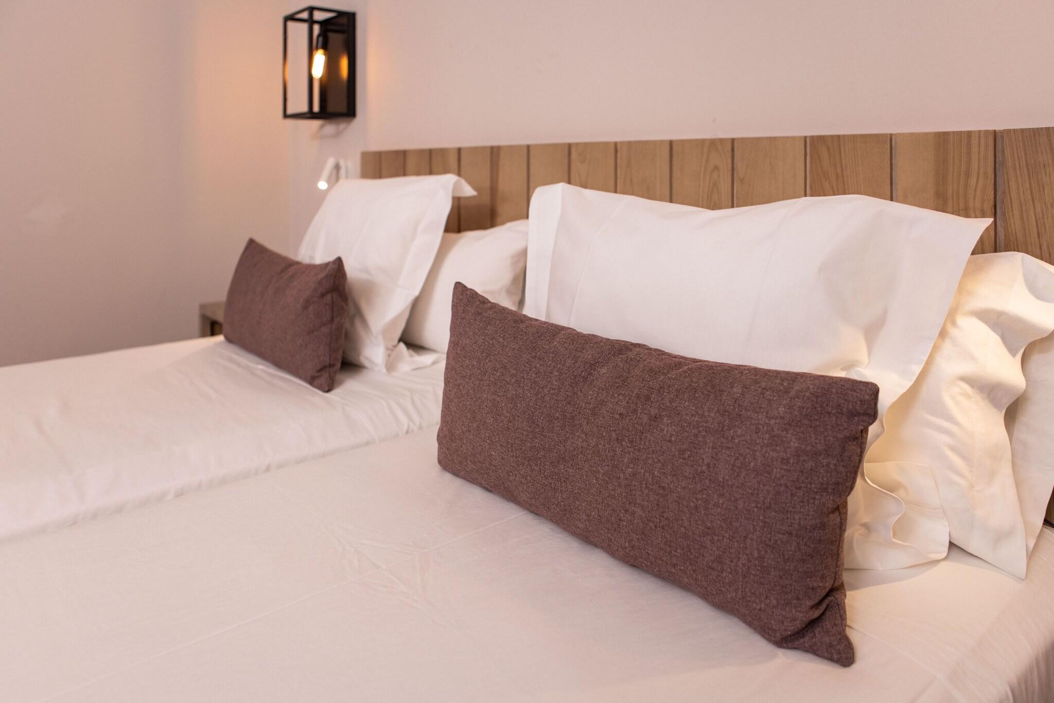 Double Superior Queen Bed