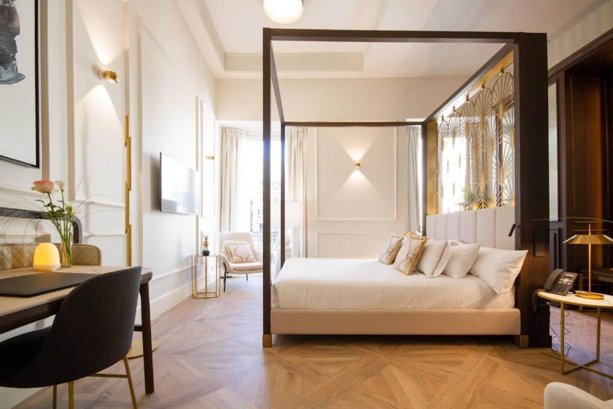 Double Deluxe Queen Bed