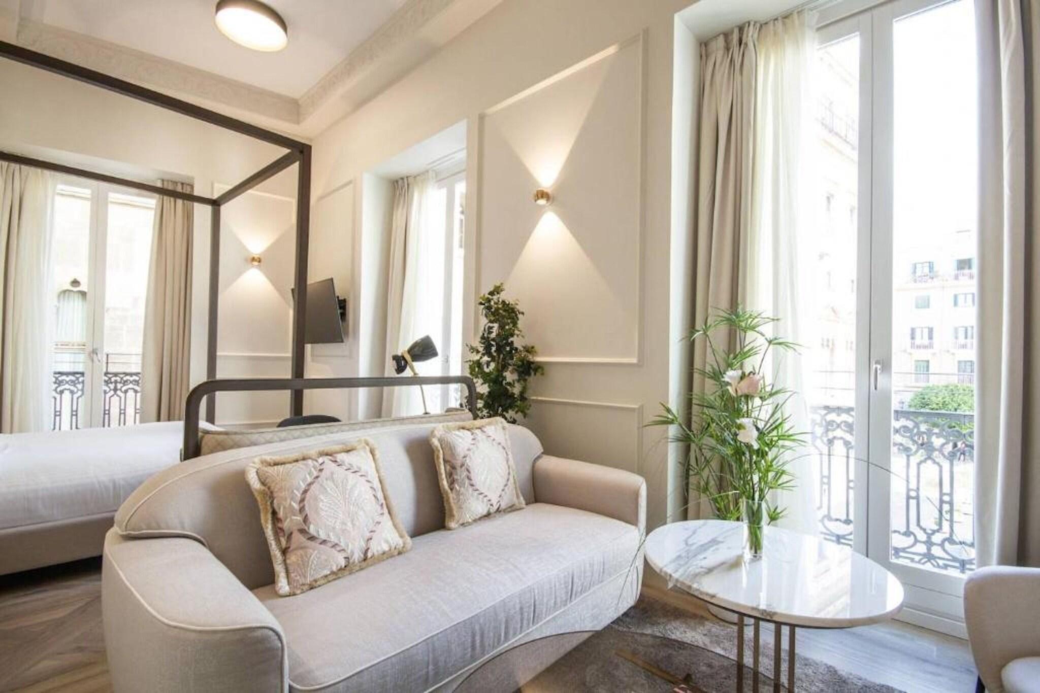 Junior Suite King Size Bed