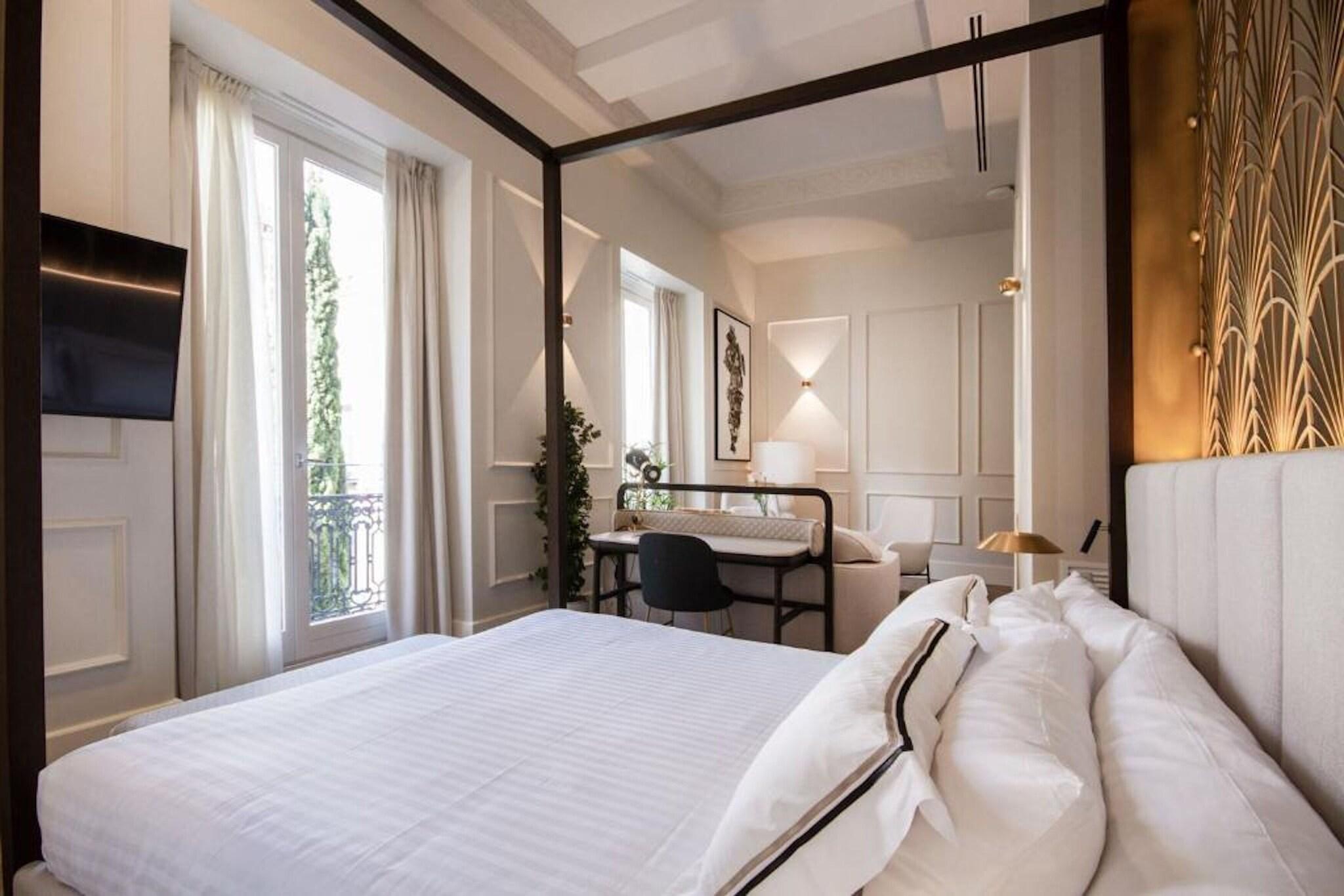 Junior Suite King Size Bed