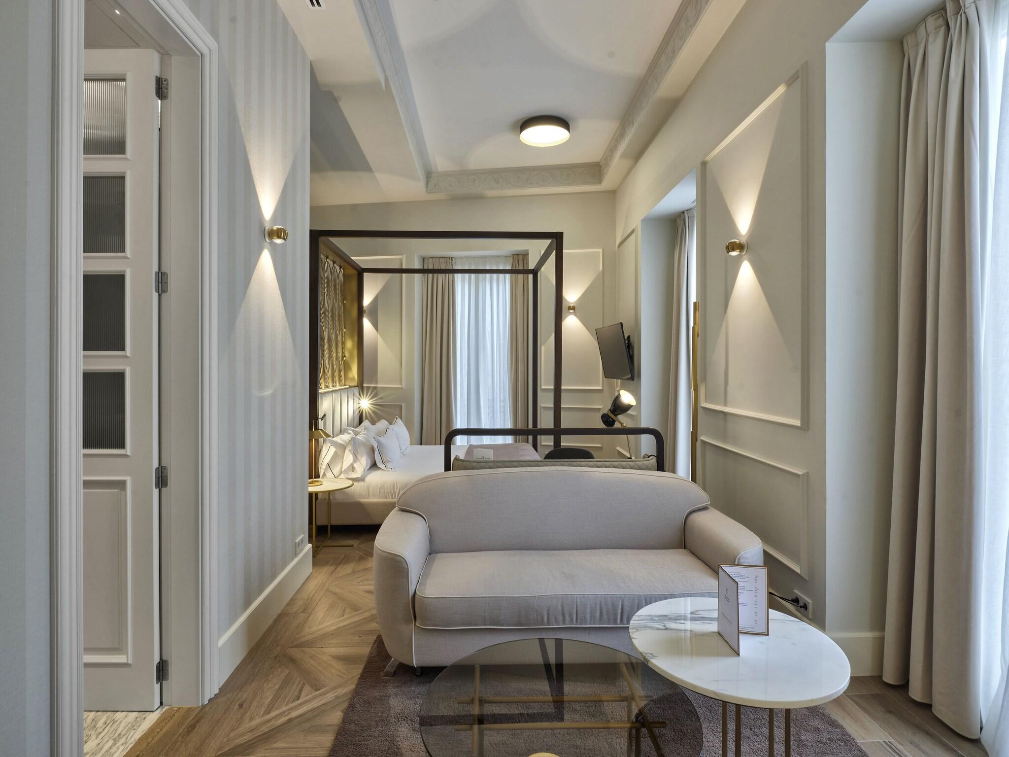 Junior Suite King Size Bed