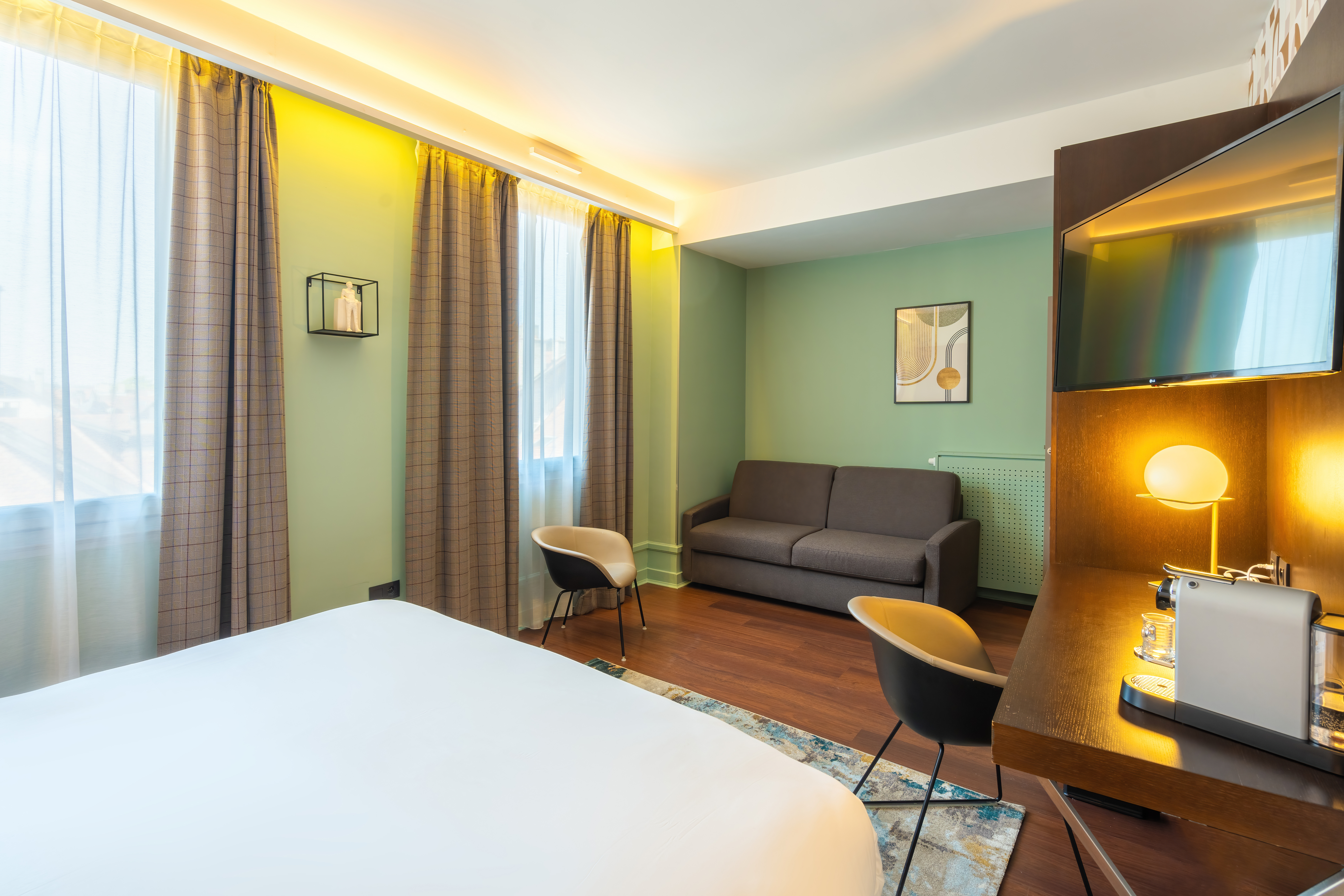 Family Room Superior