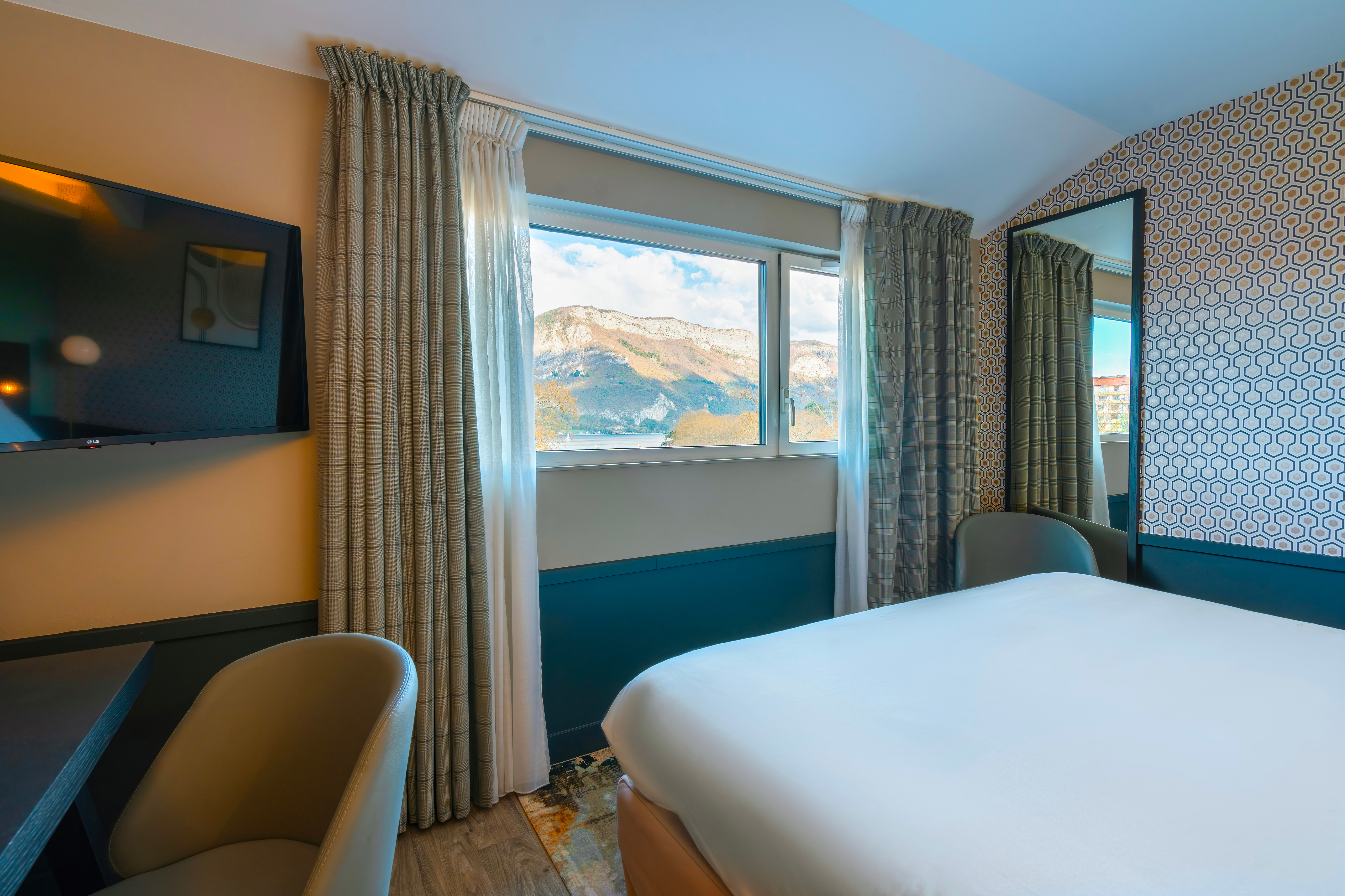 Double Superior Lake View