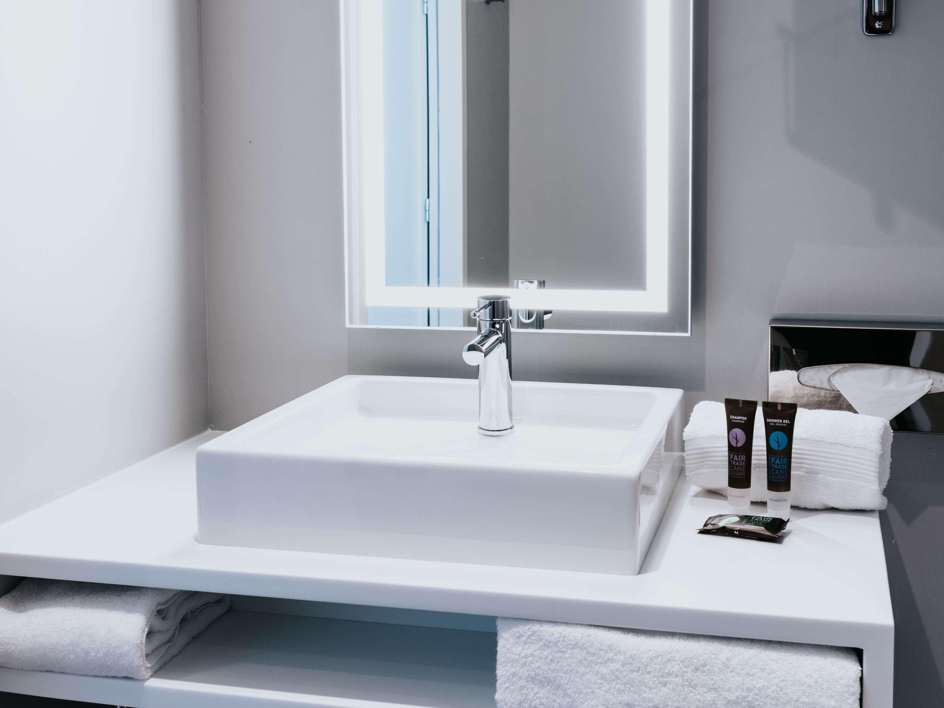 Twin Accessible Superior