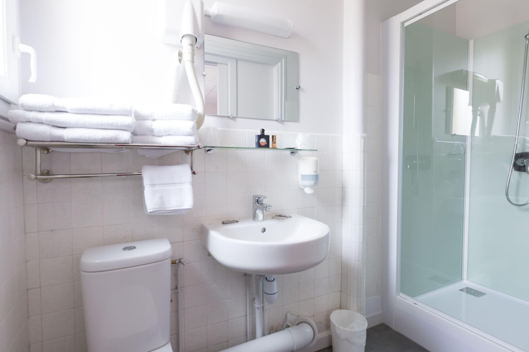 Family Room Capacity 4