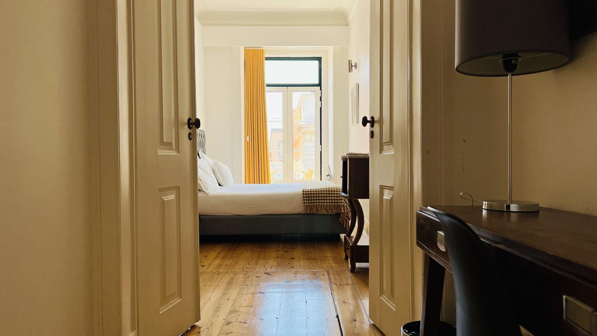 Double Superior Queen Bed