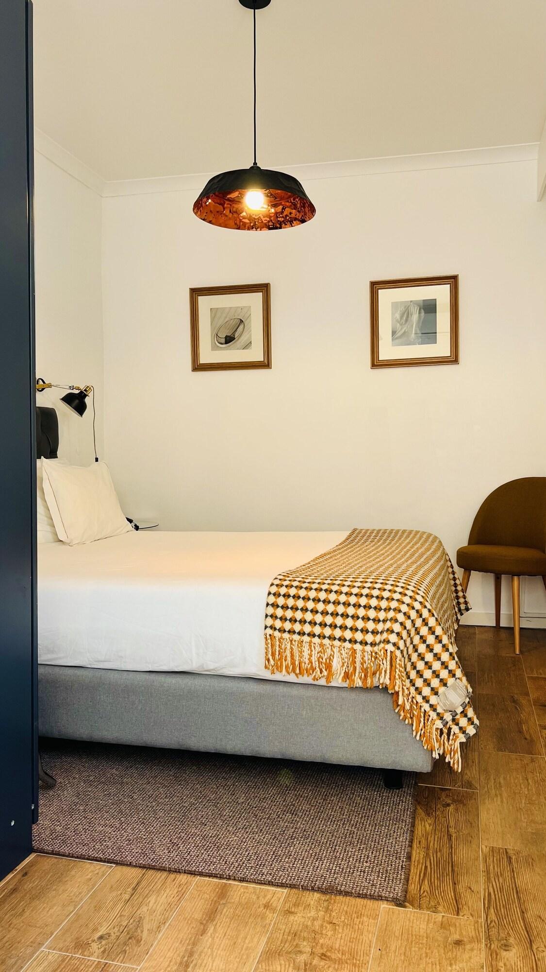 Double Queen Size Bed