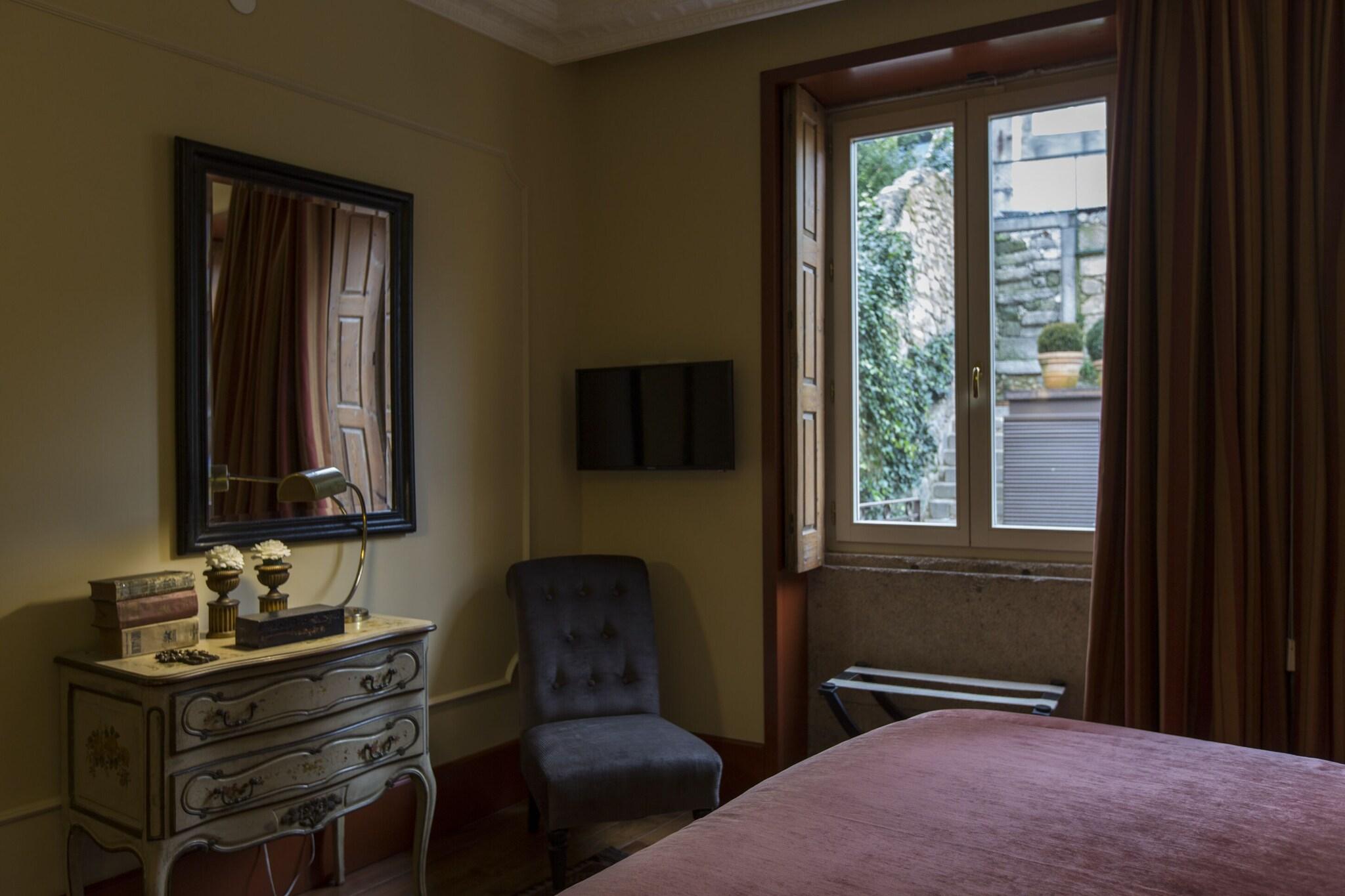 Suite Garden View King Bed