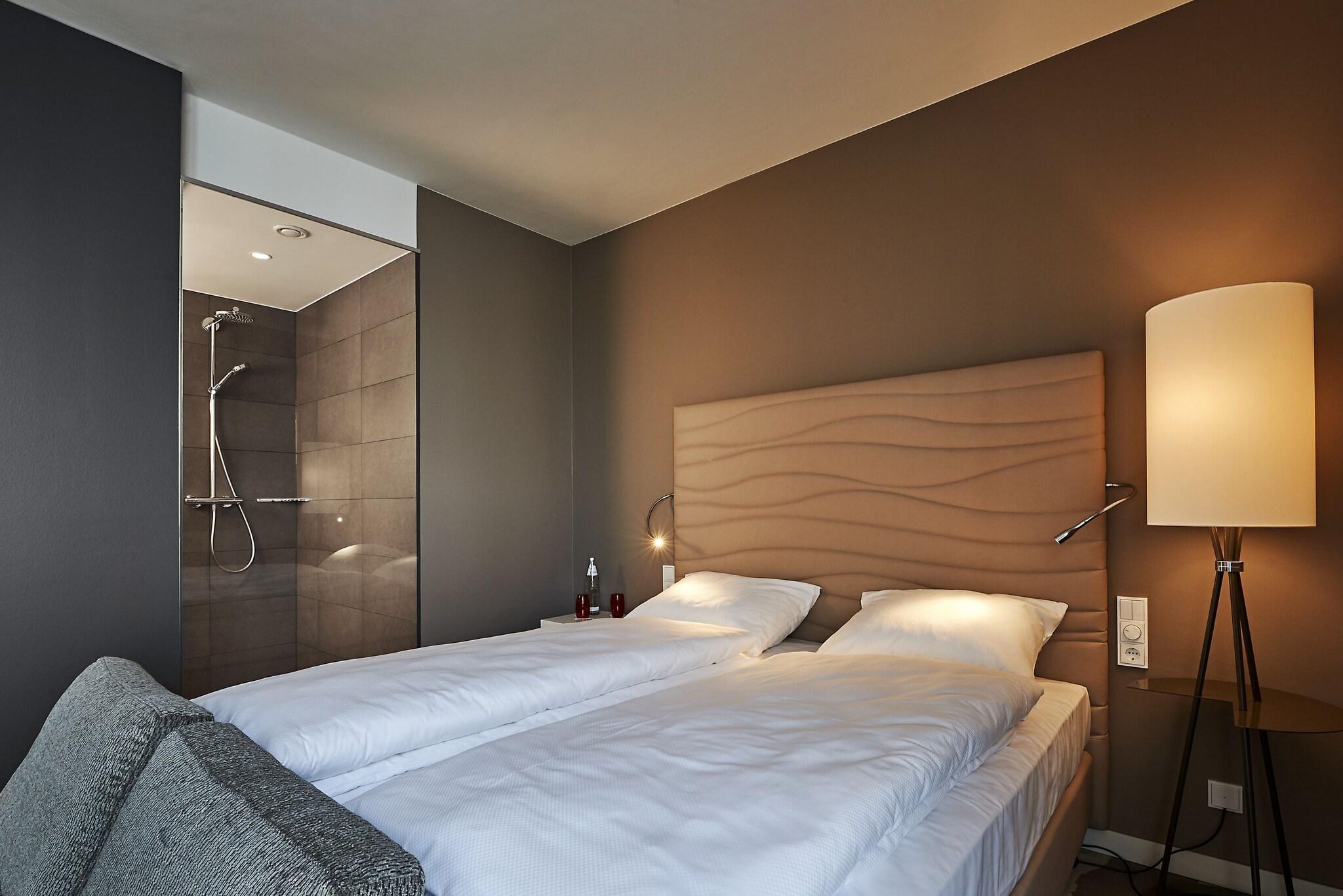 Double Superior King Bed