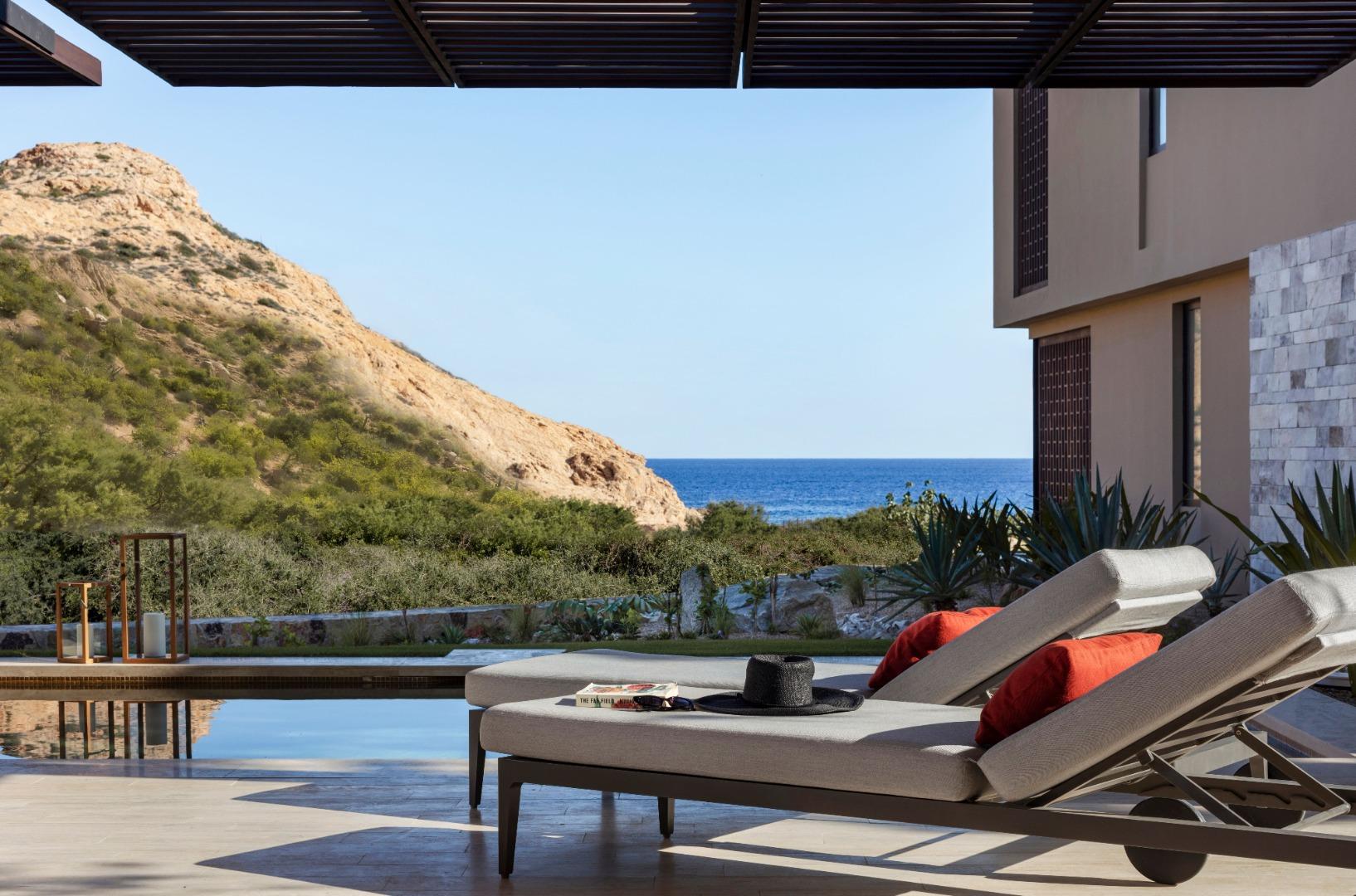 Suite Ocean View with Balcony