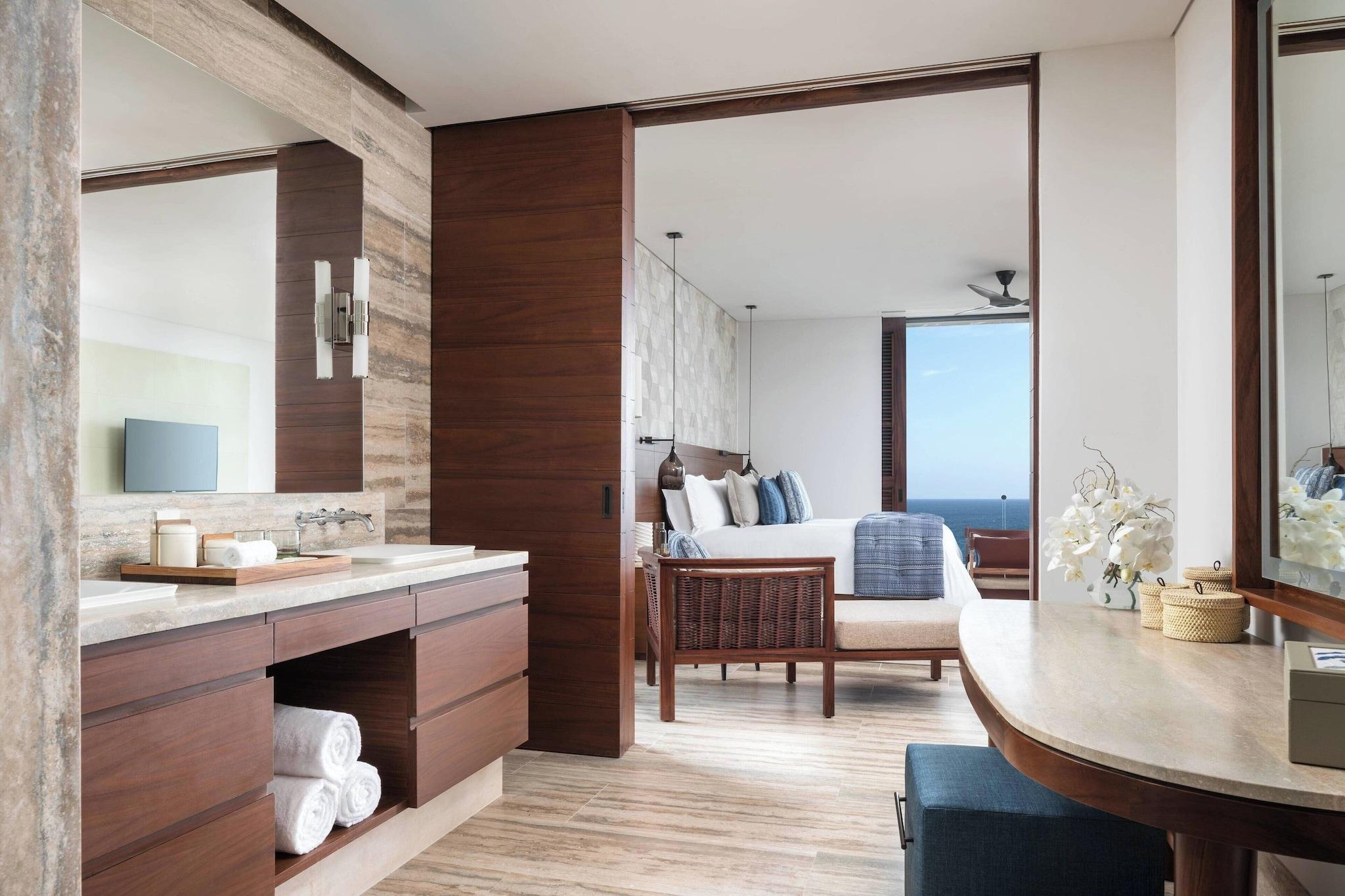 Double Ocean Front King Bed