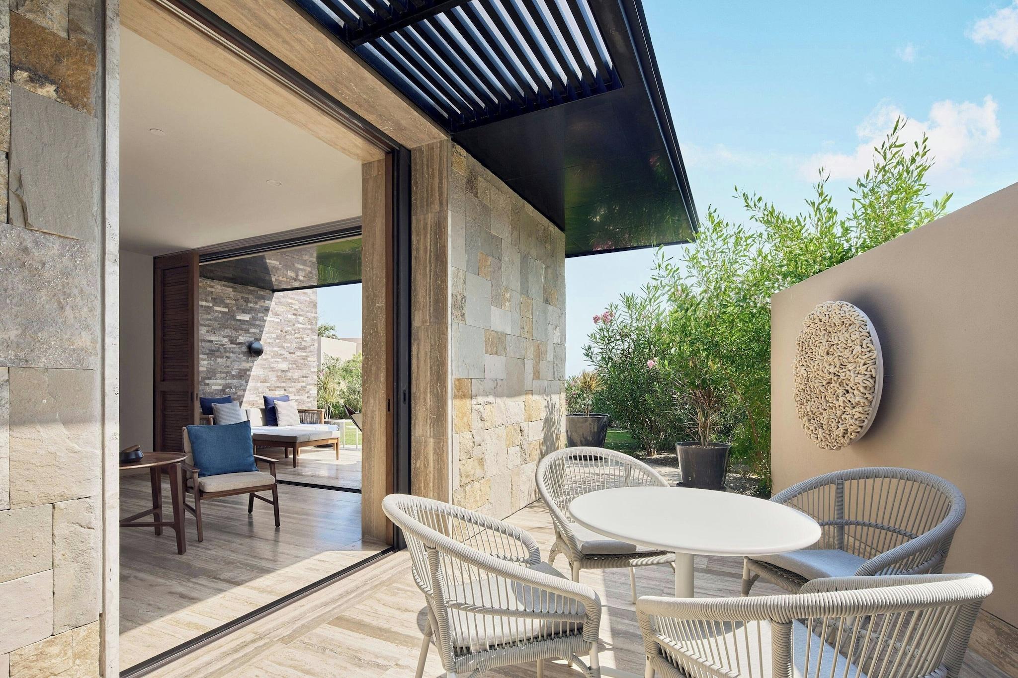 Double Partial Ocean View King Bed