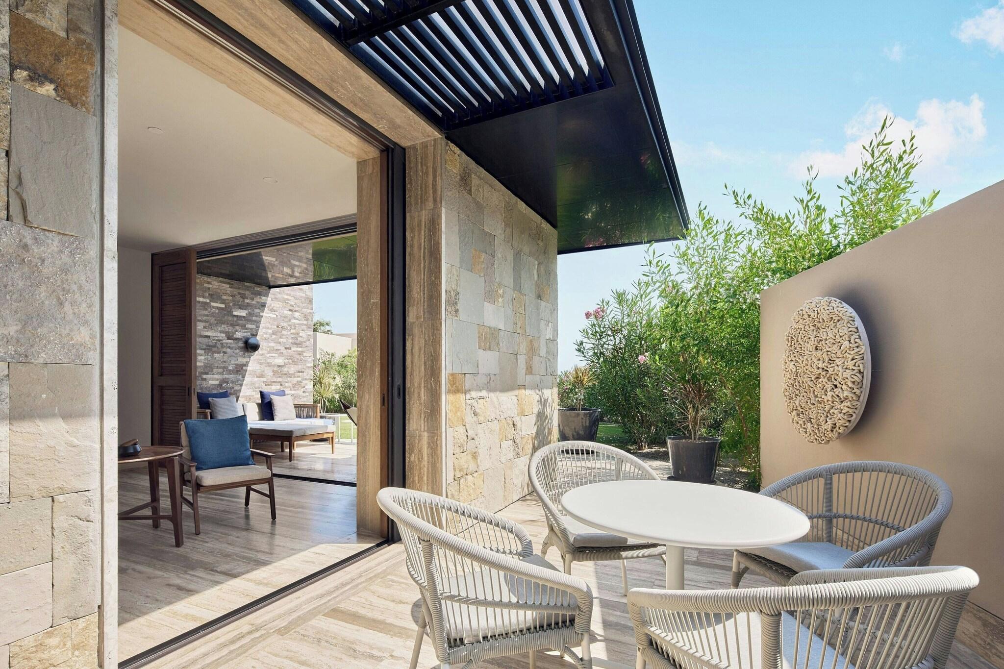 Double Partial Ocean View King Bed