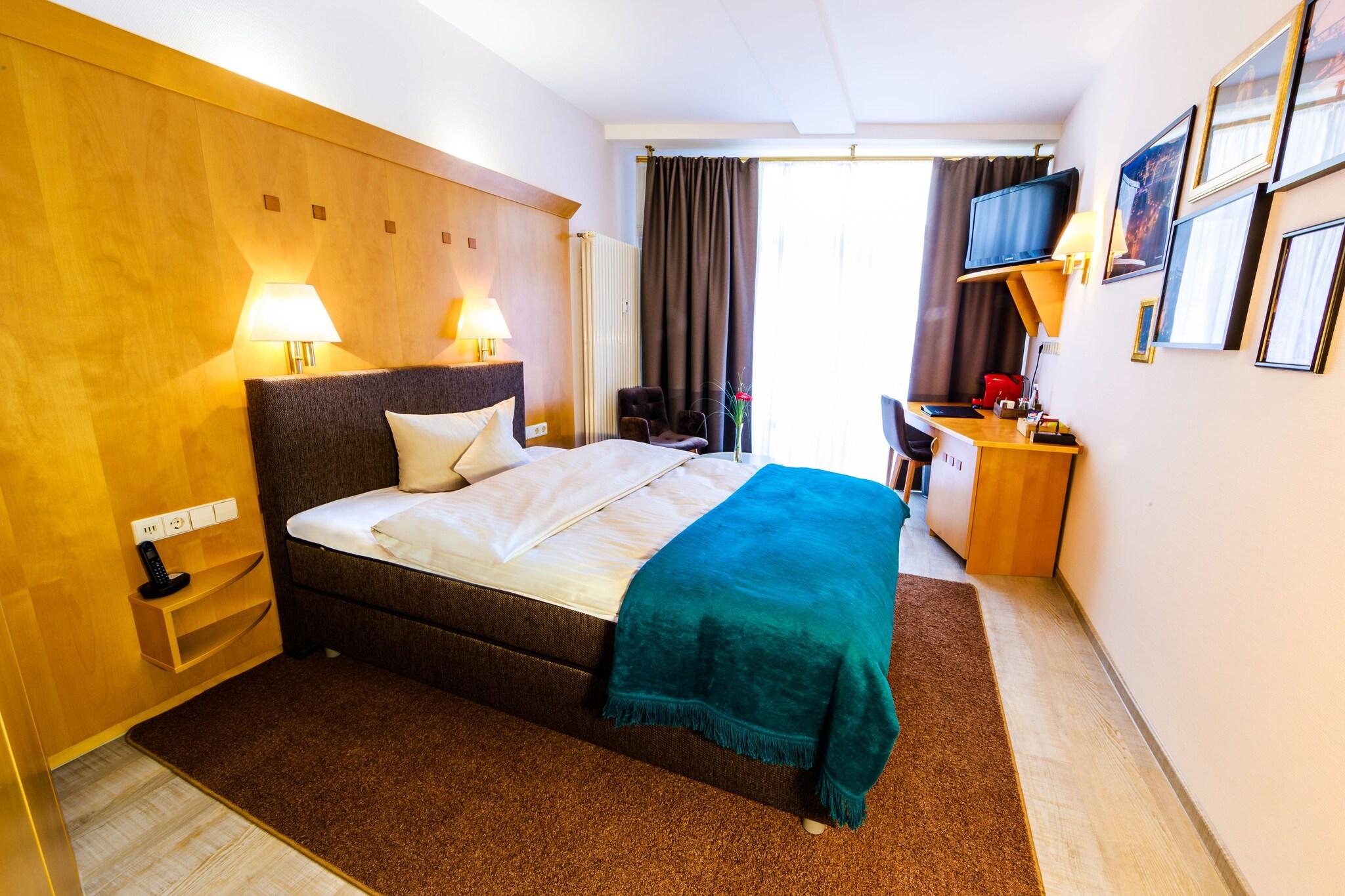 Single Superior with Double Bed