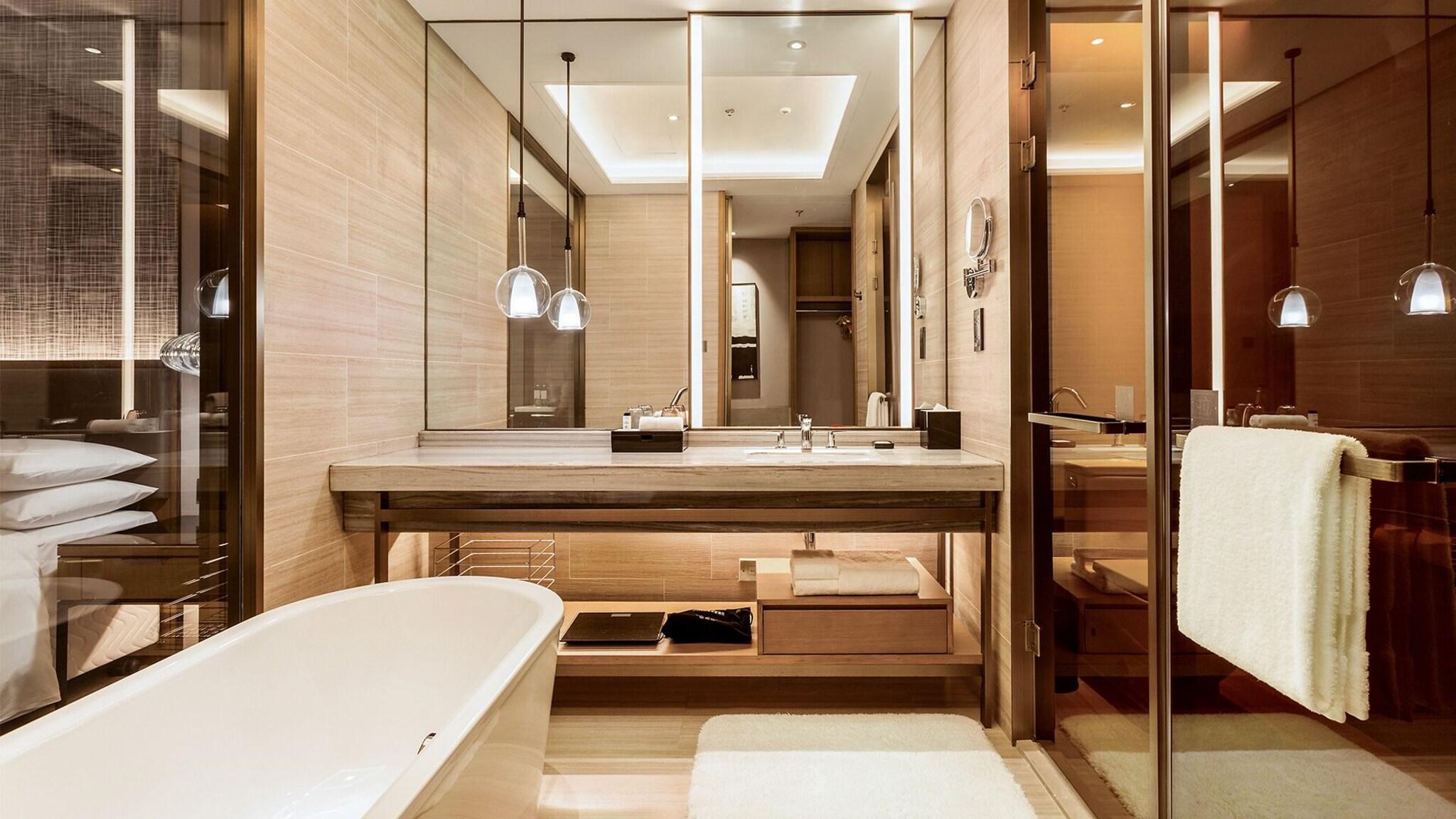 Double Executive King Bed