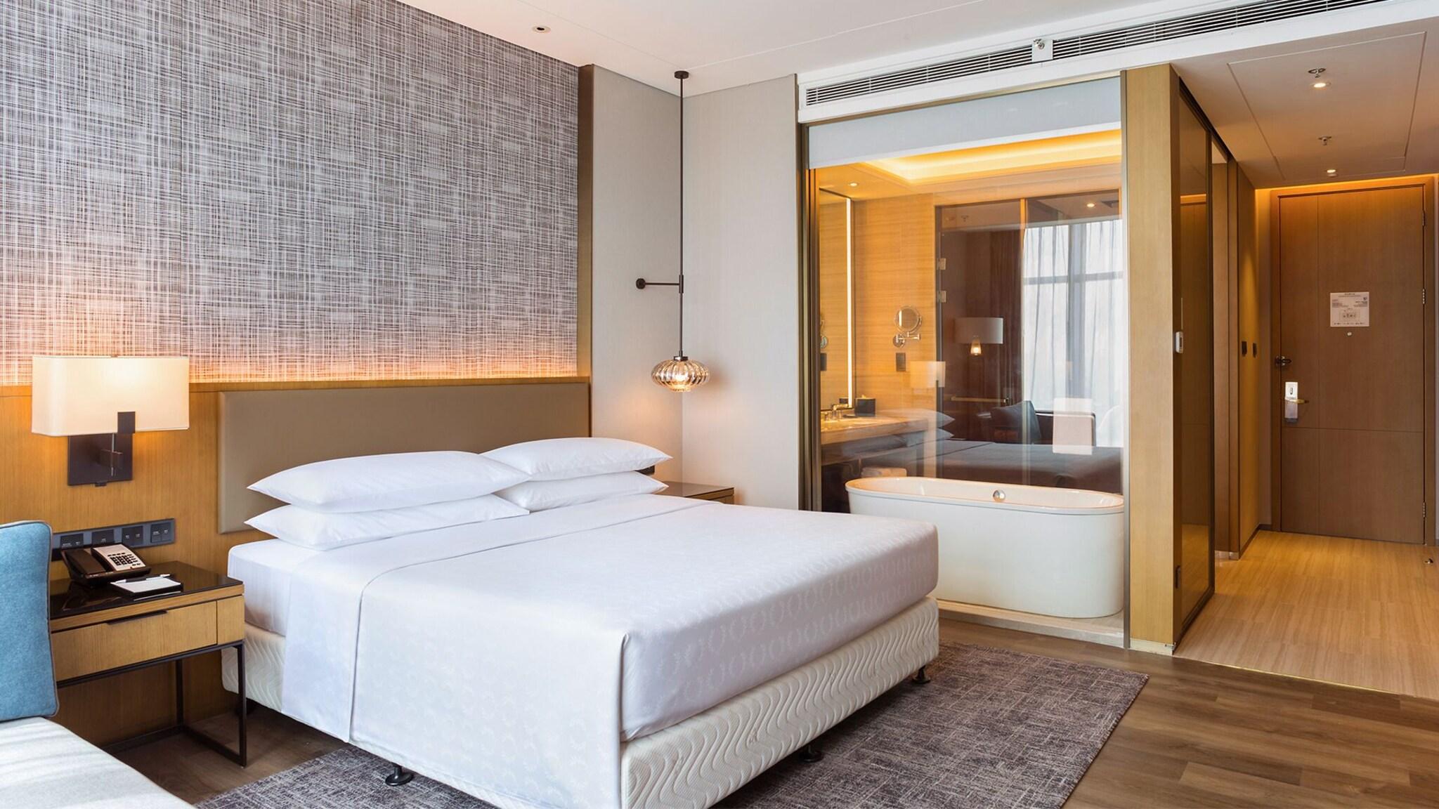 Double Executive King Bed