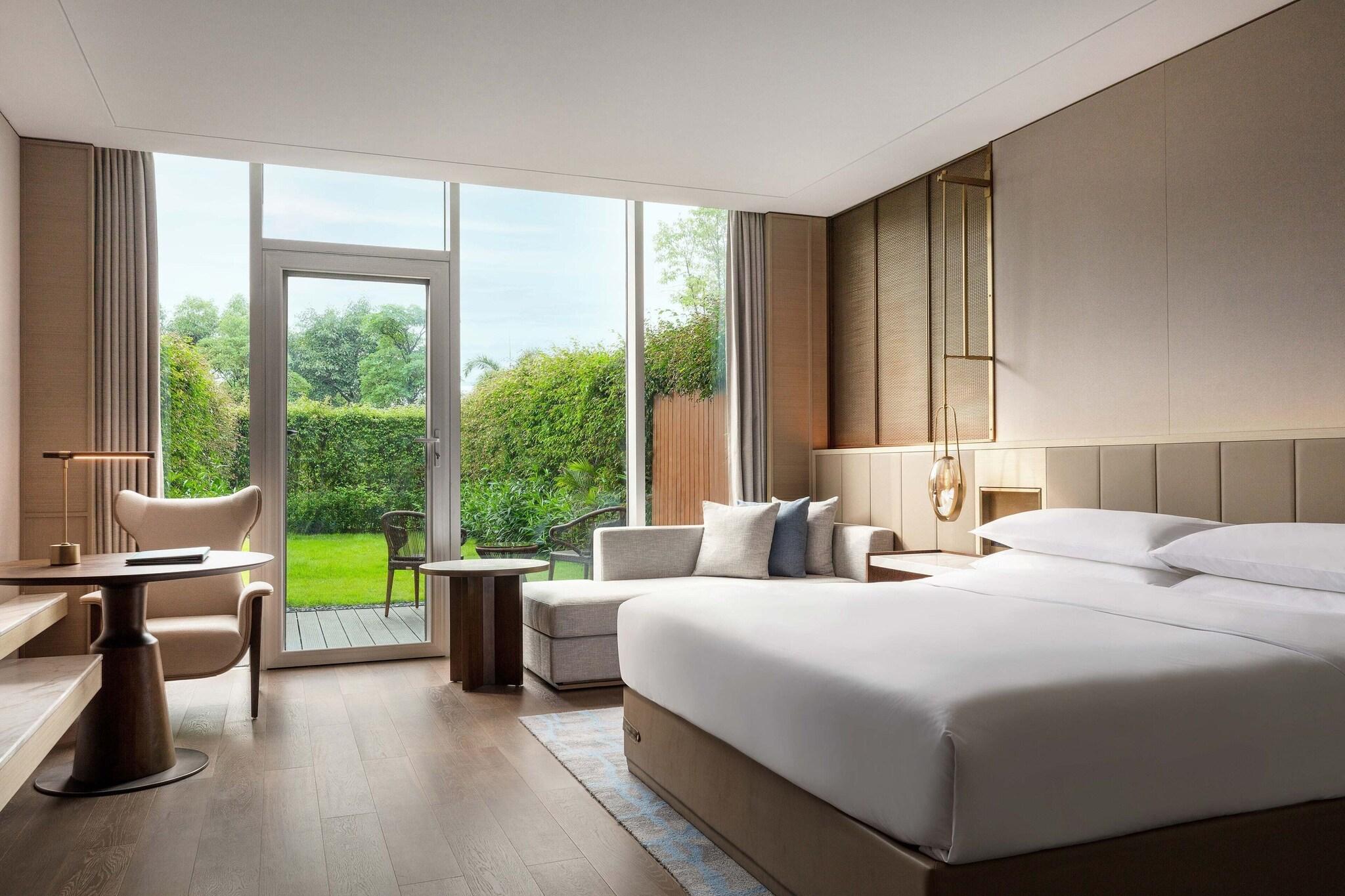 Double King Size Bed