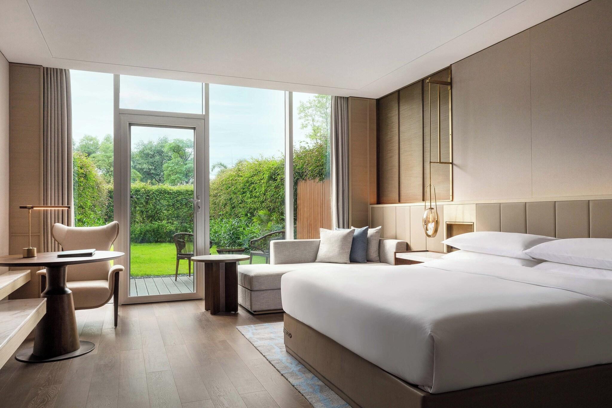 Double King Size Bed