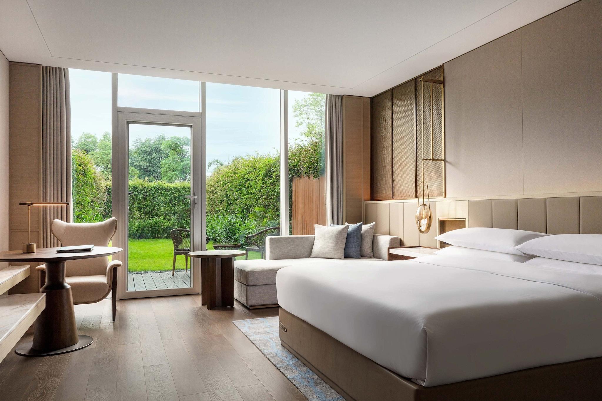 Double King Size Bed