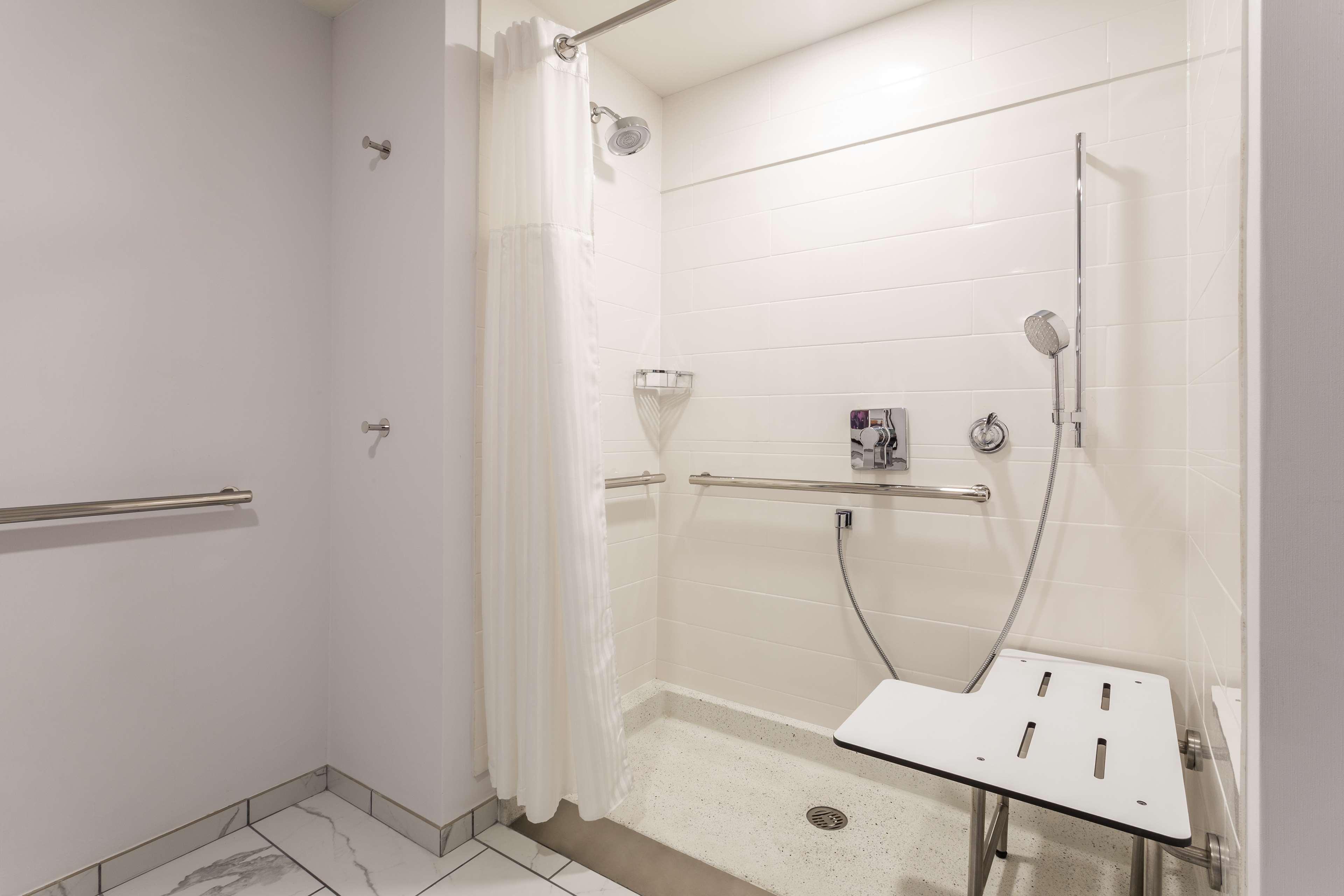 Room Accessible-two Queen Beds