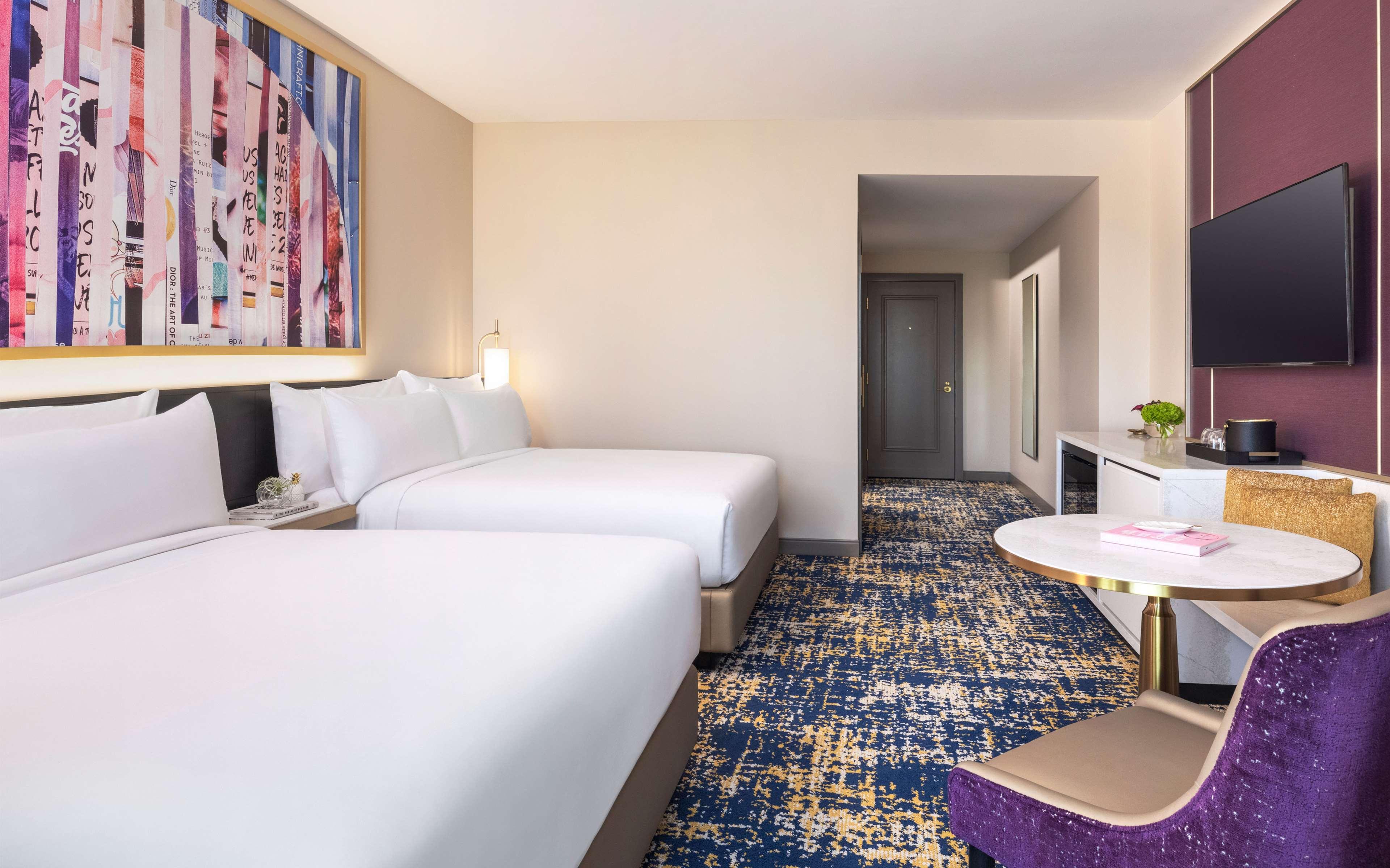 Room Two Queen Beds with Views