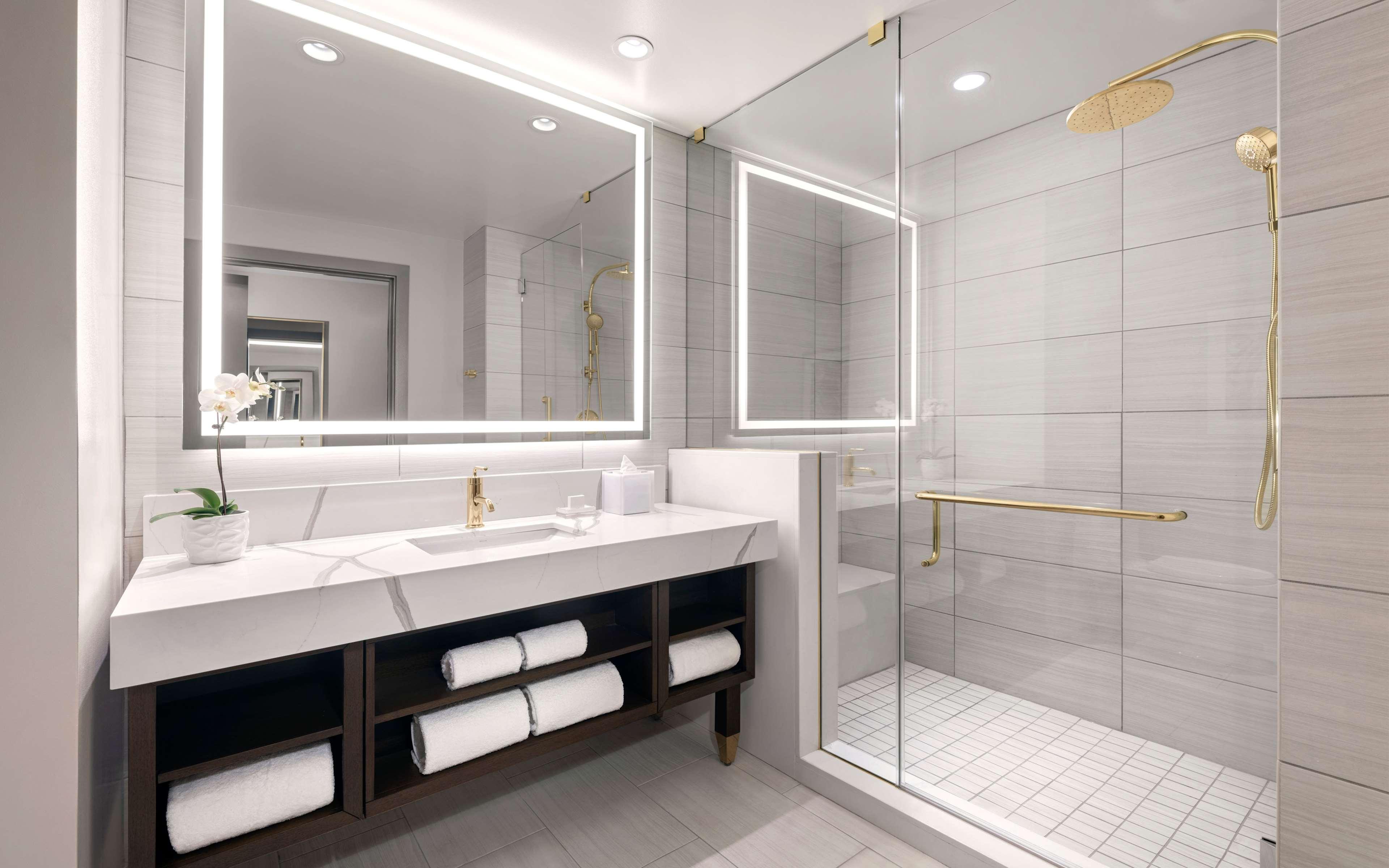 Room Accessible-two Queen Beds