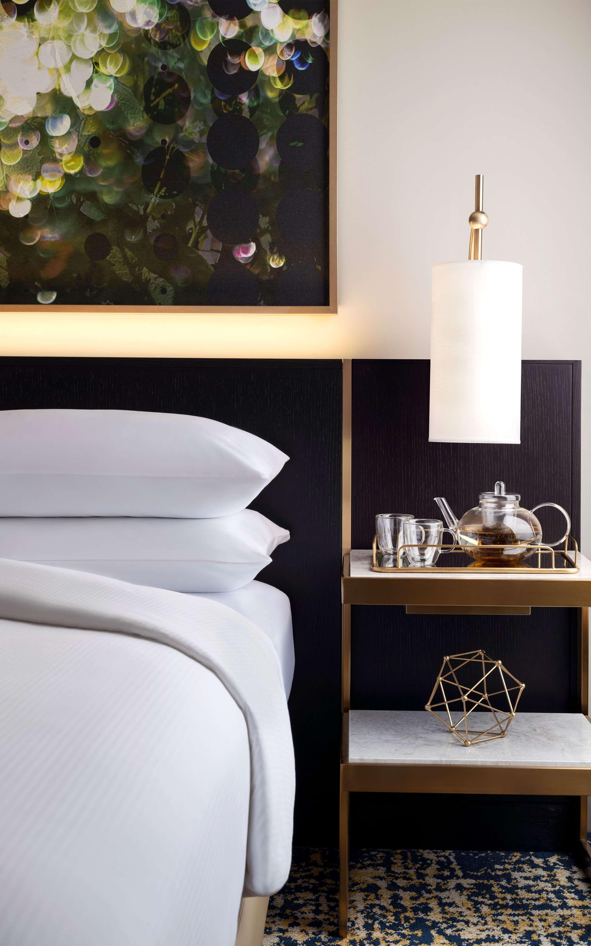 Double Deluxe City View King Bed