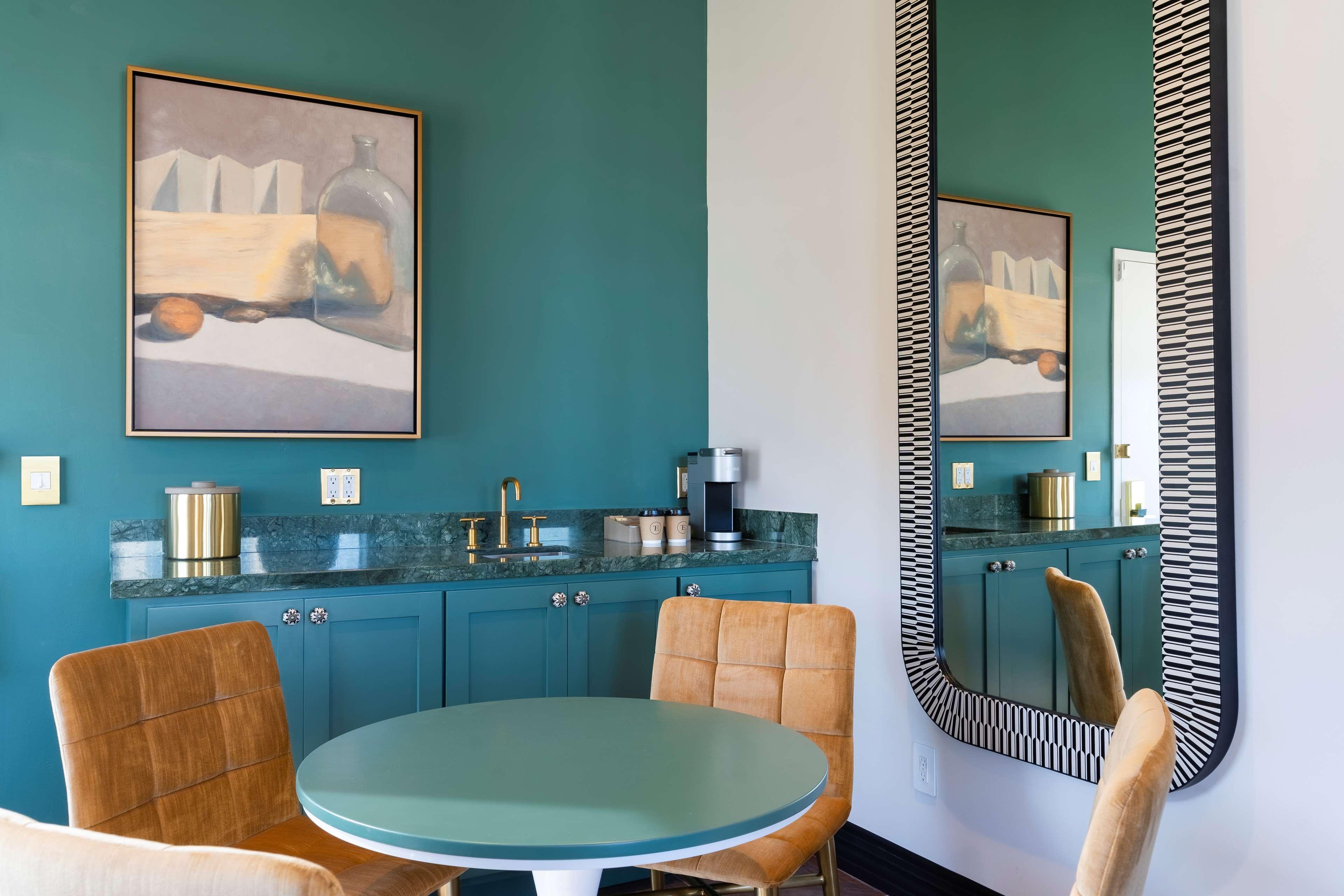 Suite King Bed One Bedroom 