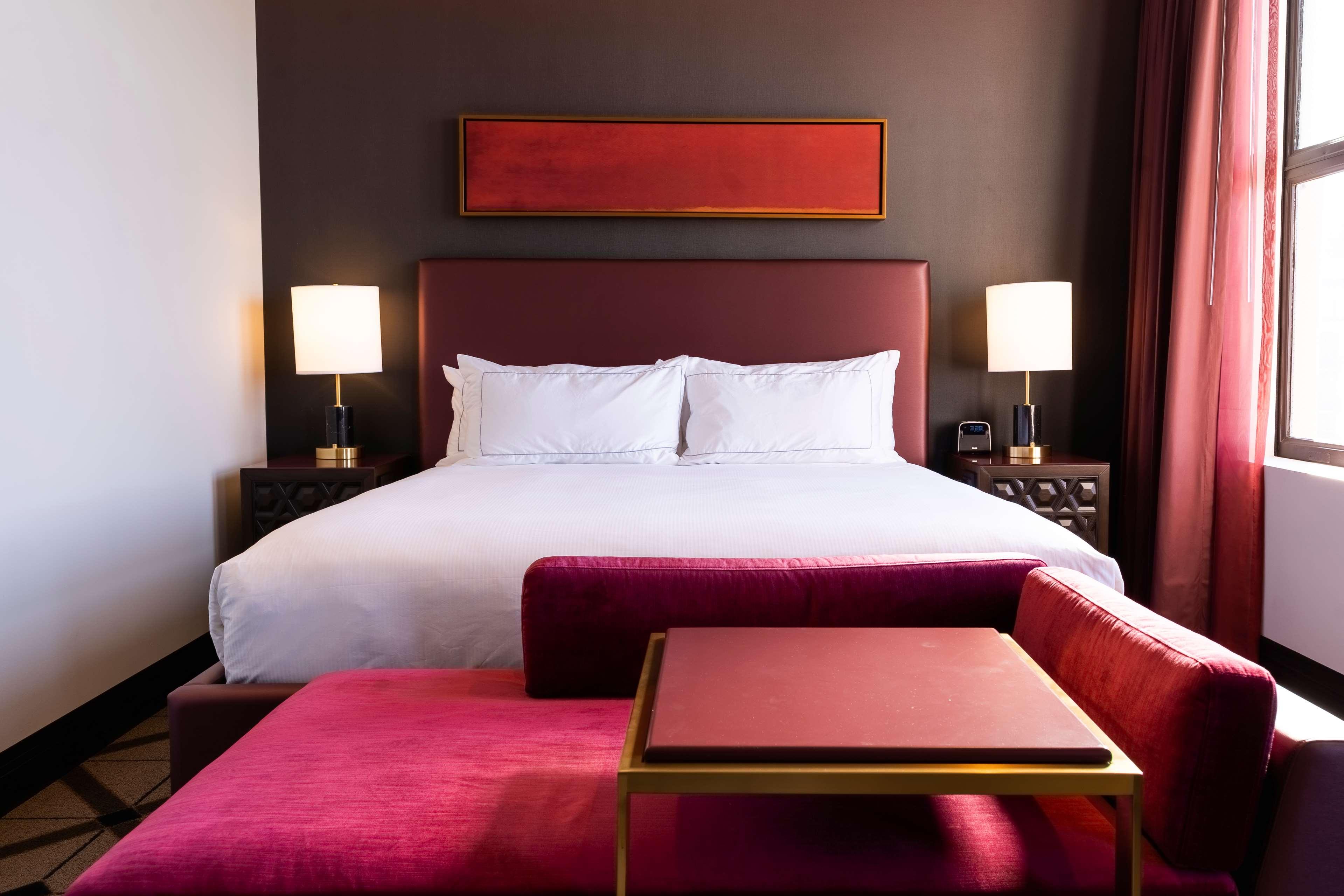 Double Deluxe King Bed