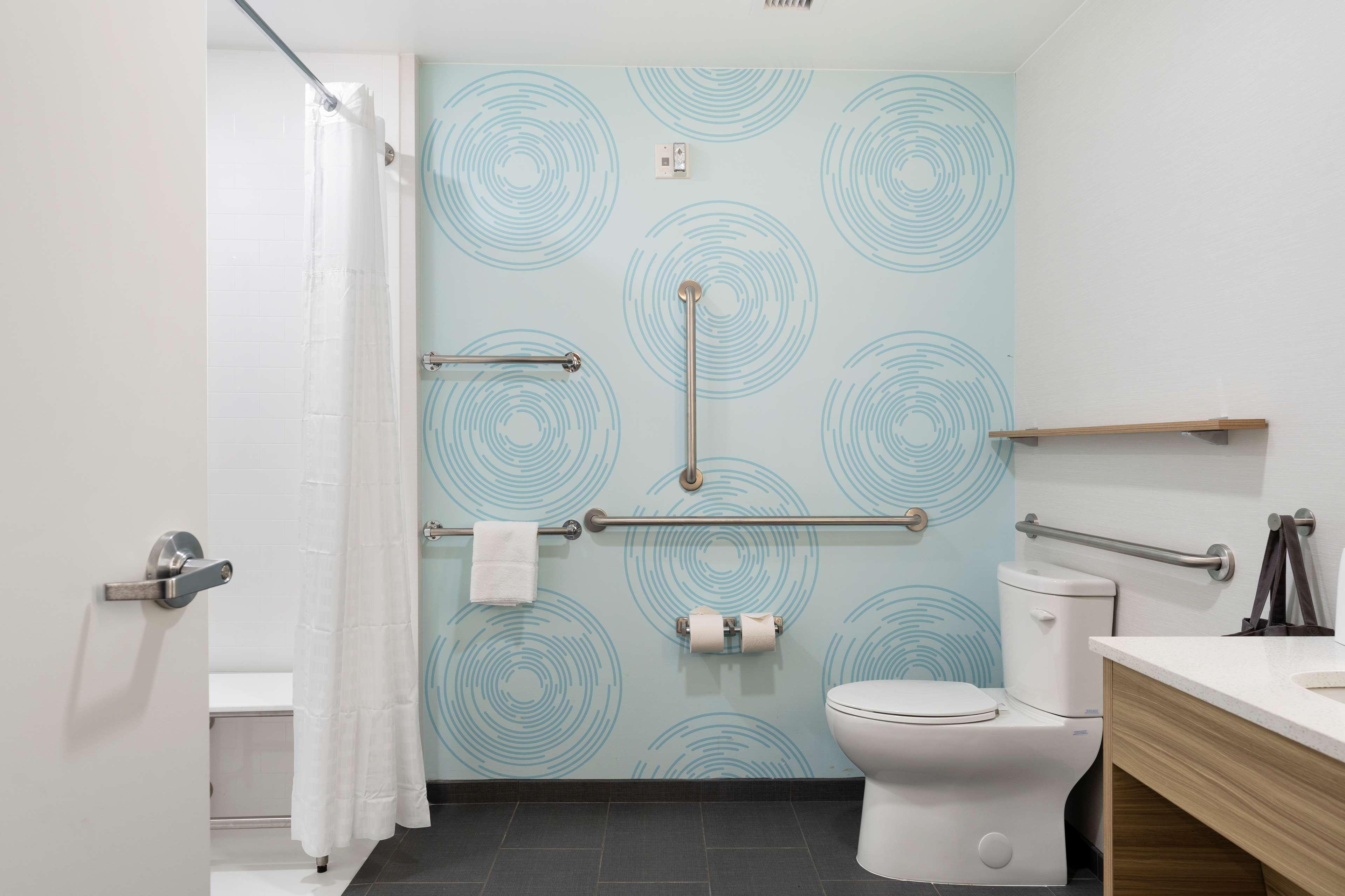 Double Accessible King Size Bed